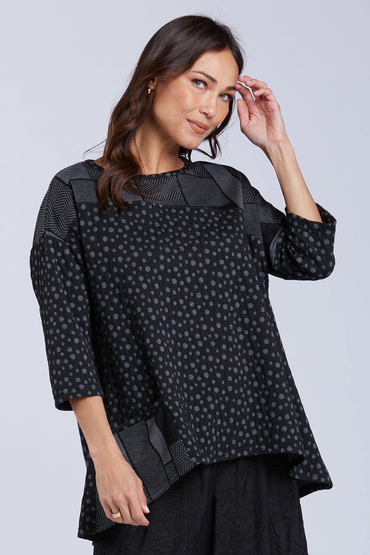 Sydney Project Connie Dotted Abstract Design Hi-Low Round Neck 3/4 Sleeve Top - KJT1100 - METRO TILE