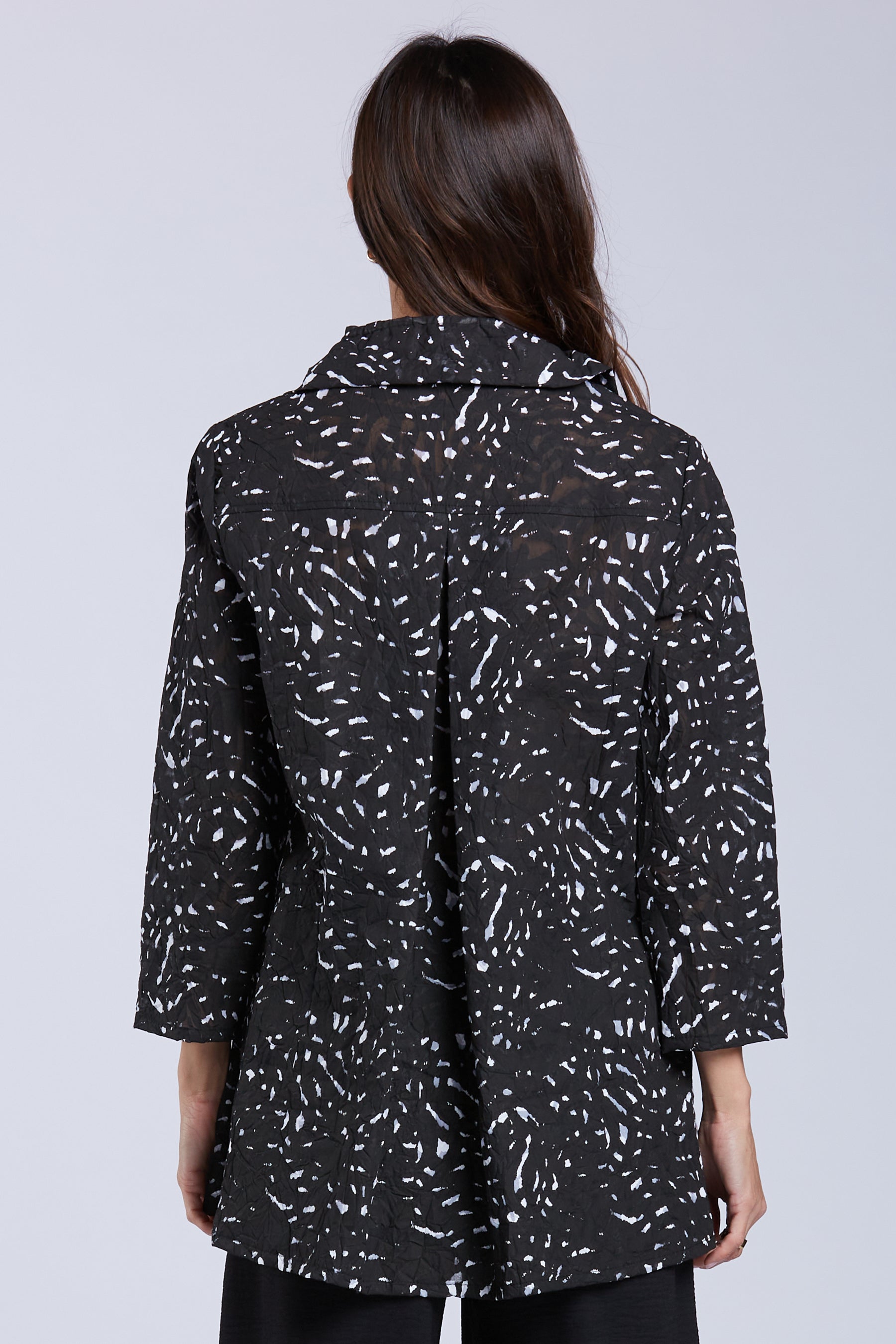 Sydney Project Whiteney Button Down Spotted Collared Top - WJJ1143 - BLACK ICE