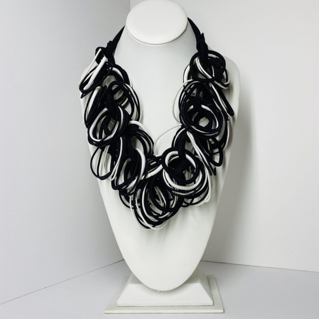FICKLESTICKS Original Loopy Necklace - BLACK AND WHITE