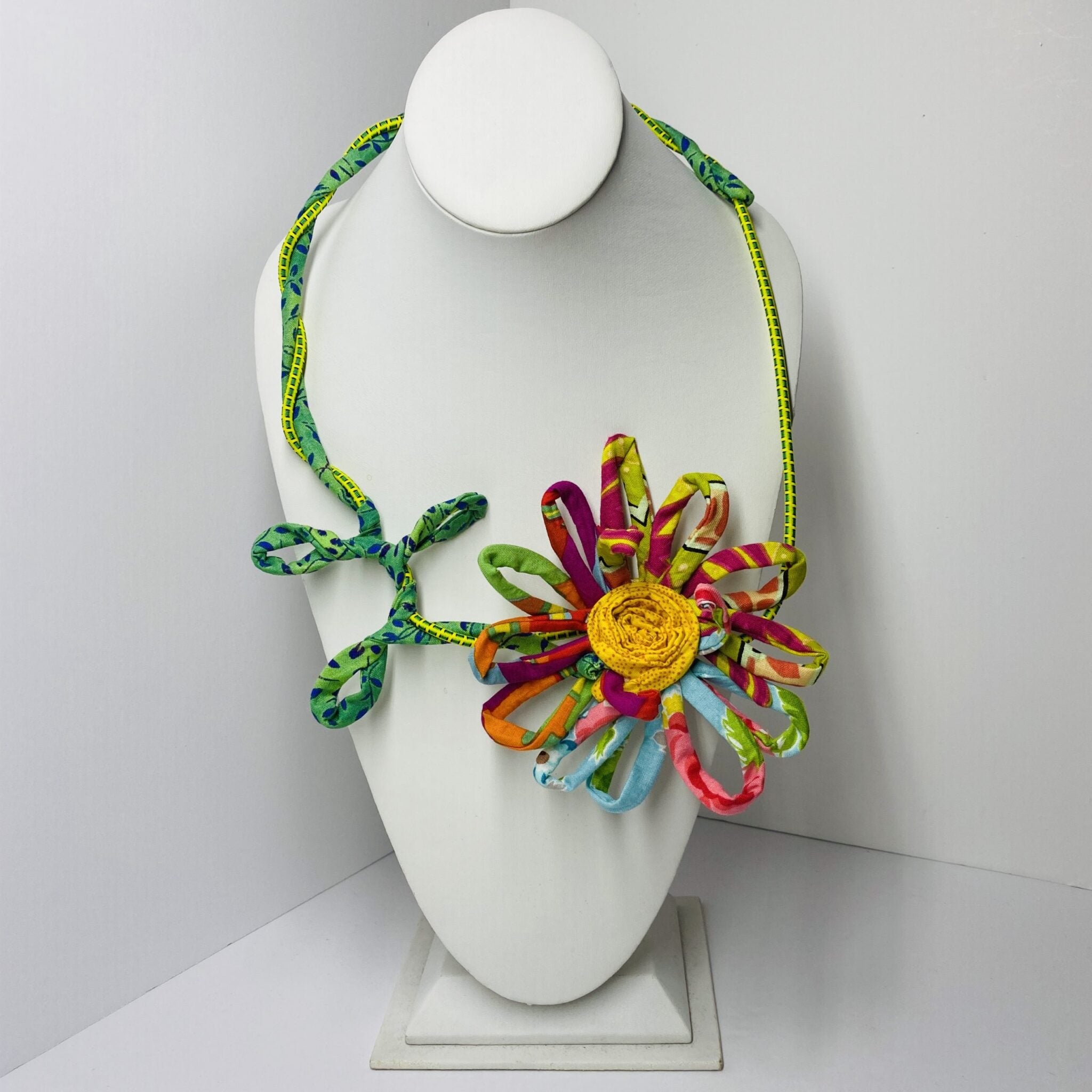 FICKLESTICKS Small Neck Flower - MULTI