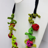 FICKLESTICKS Bottlebrush Wreath - RED AND GREEN