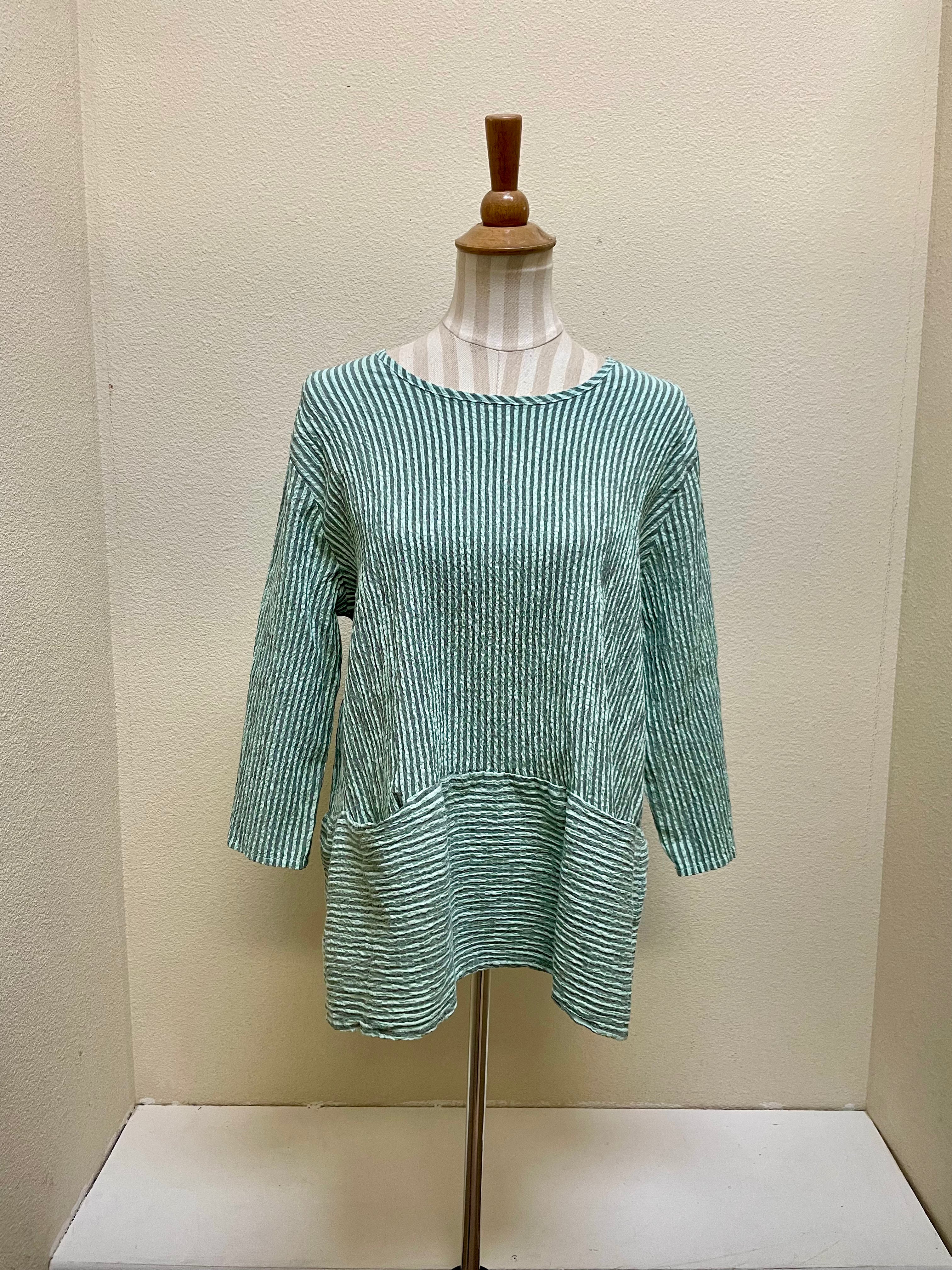 CUT LOOSE Grey Stripe Crinkle Pocket Pullover - 0647943