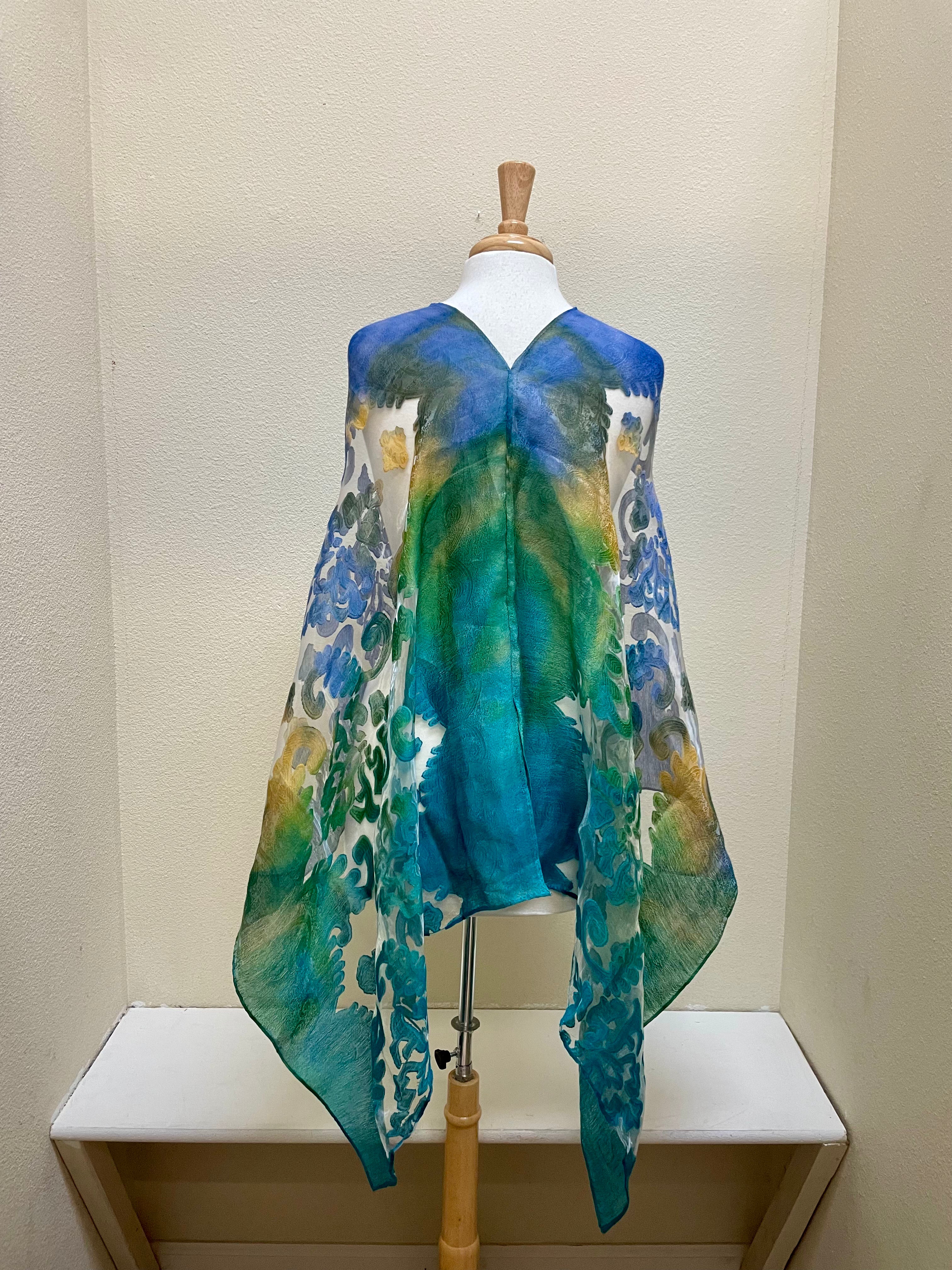 Spain In America Poncho - PRINT 5