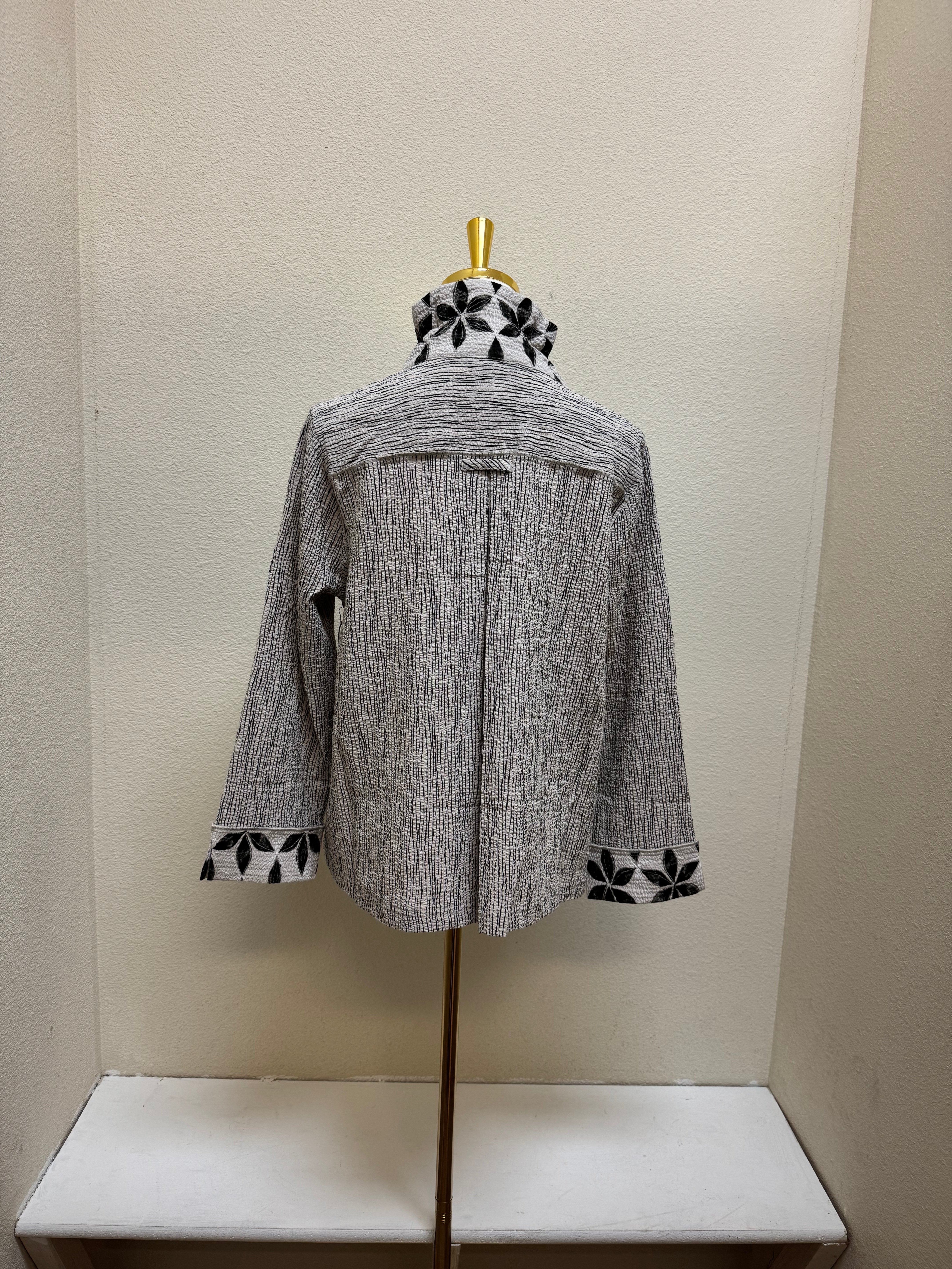 Habitat Crinkle Crepe Floral Mix Luna Jacket - 21648 - WILLOW