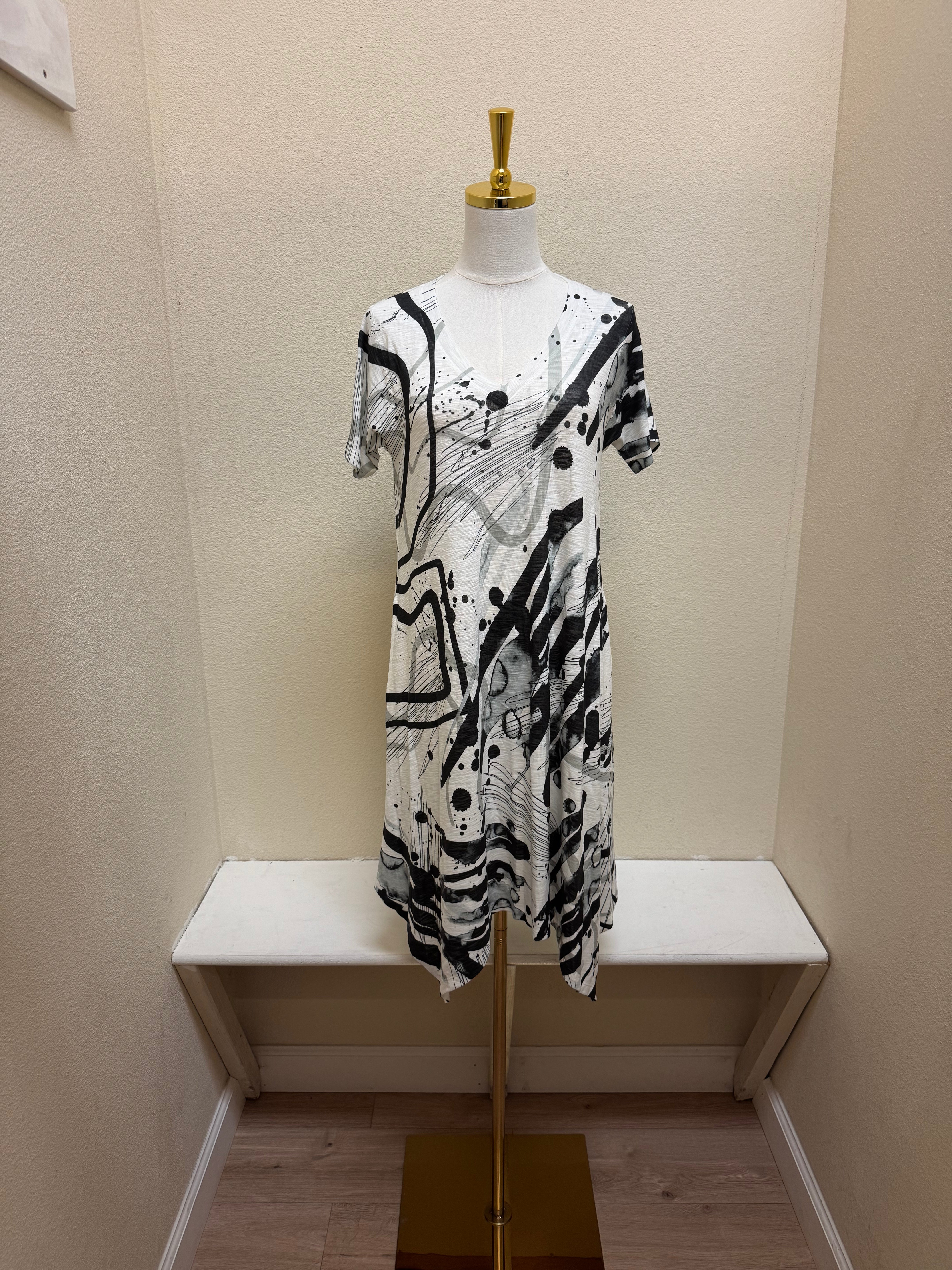INOAH "Black Splotch" - Dress