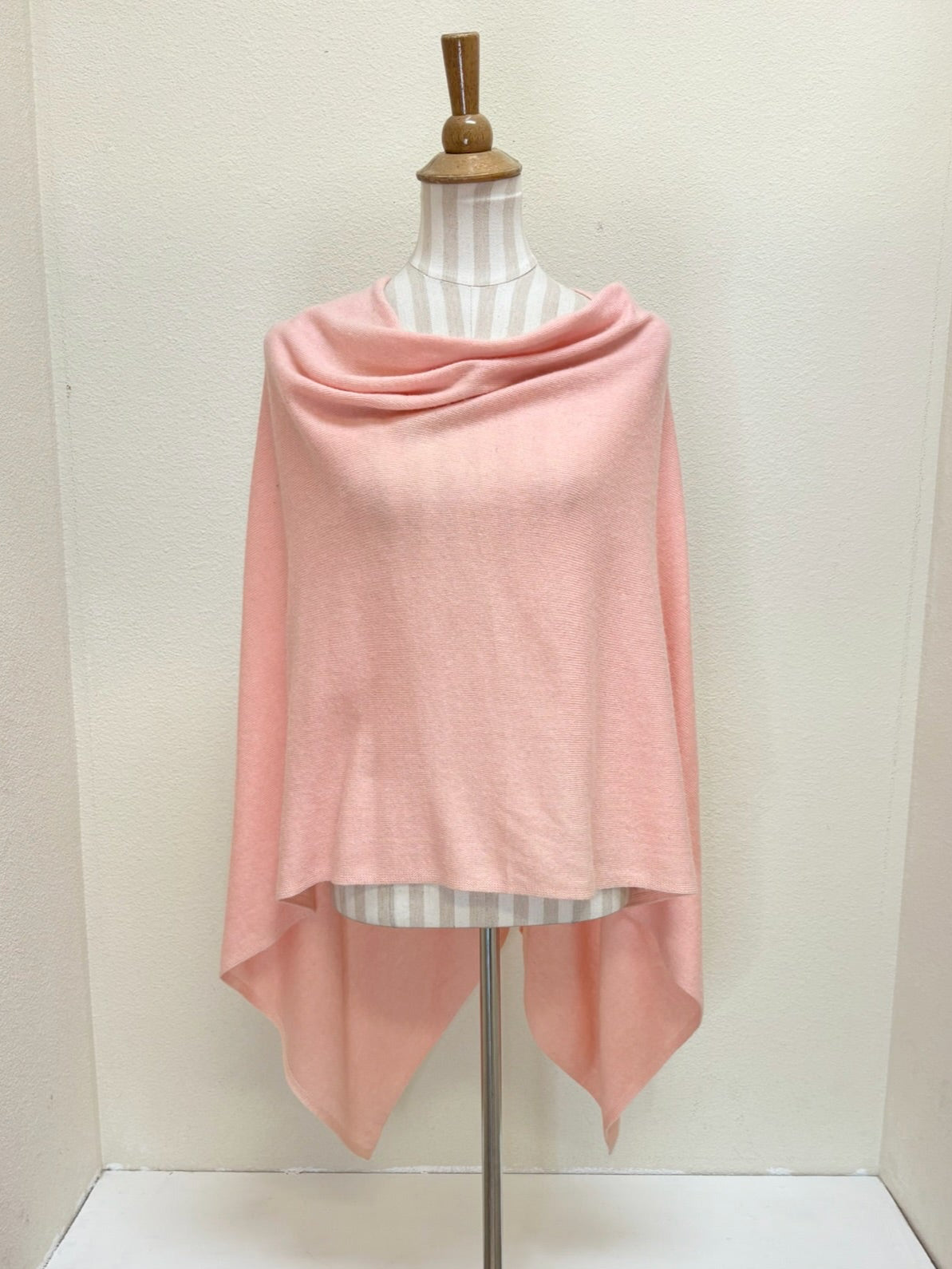 Dolma Cashmere Poncho - APRICOT