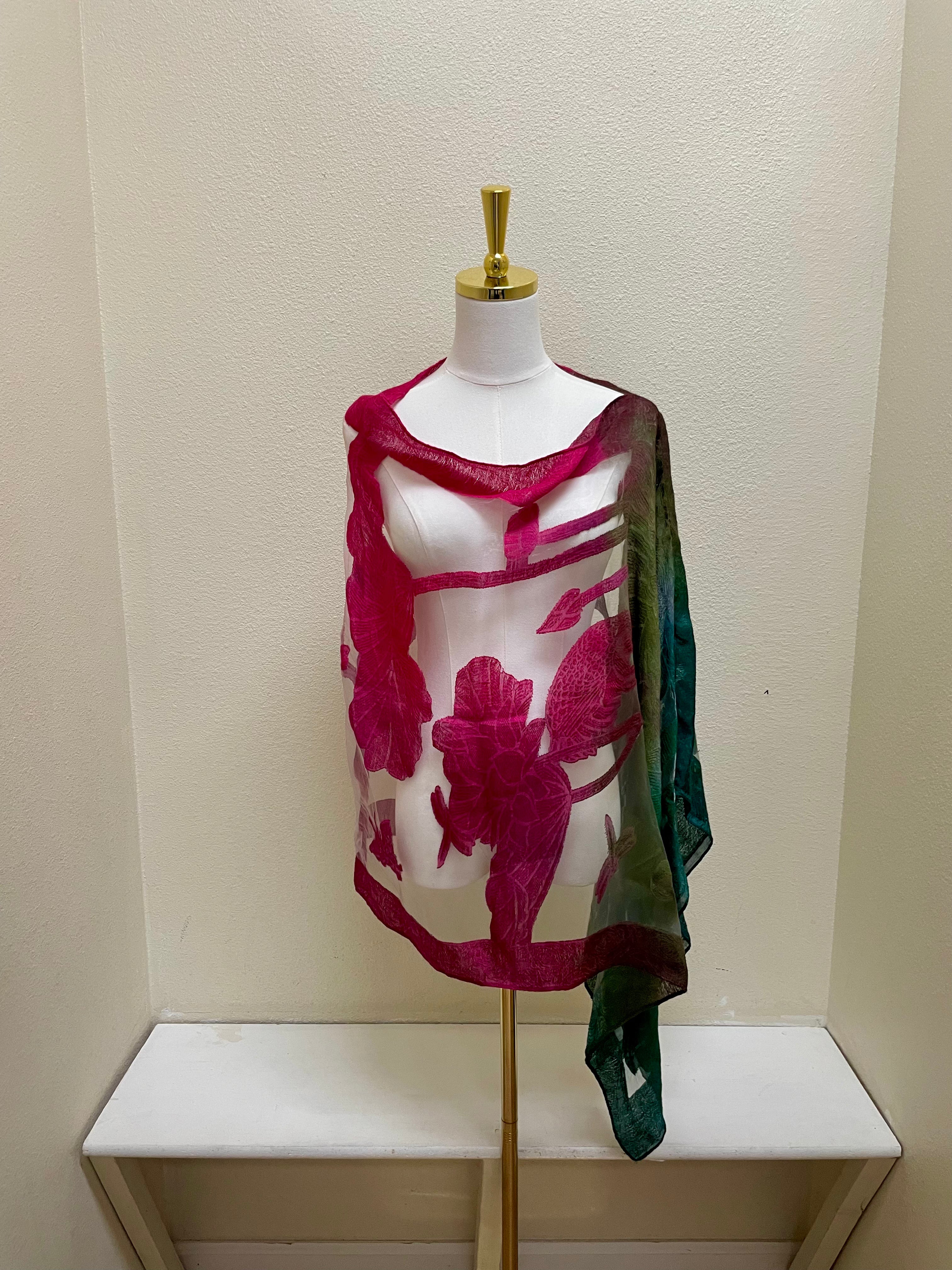 Spain In America Poncho - PRINT 32