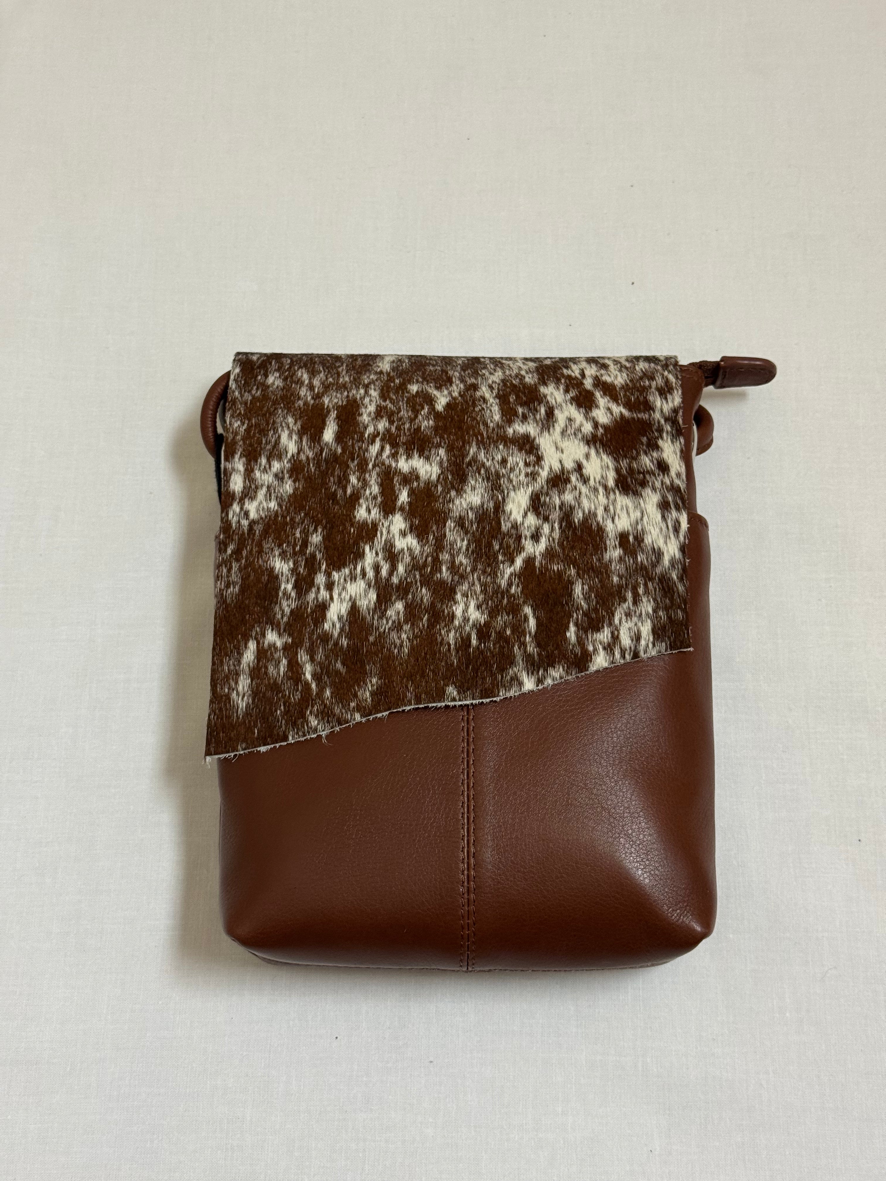 ili New York - SMALL CANADA FLAP BAG - 6649 - Toffee/Haircalf
