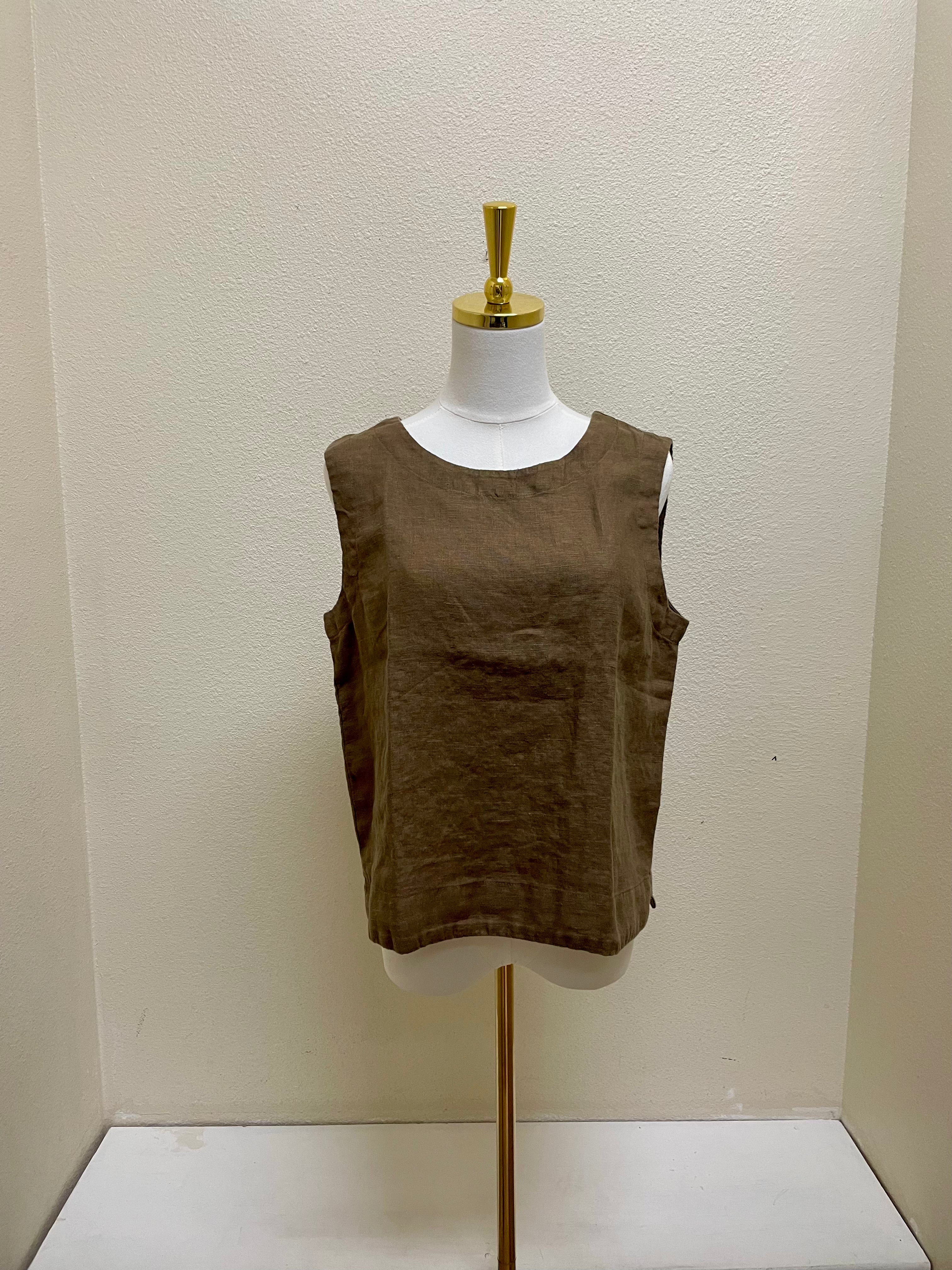 CUT LOOSE Solid Linen Shell w/ Wide Facing - 4405331