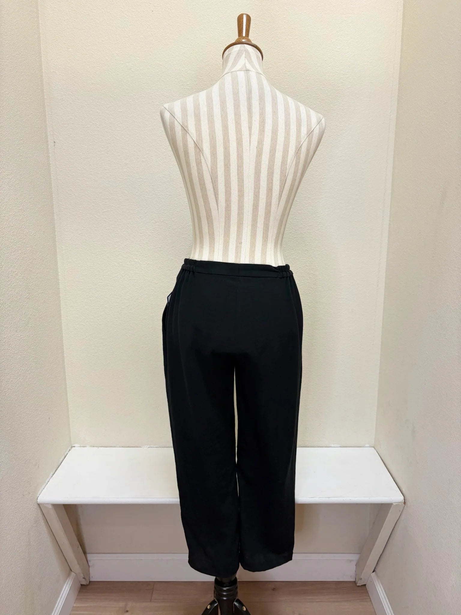 Fridaze AAPT15 - Linen Crop Pant with Button Details