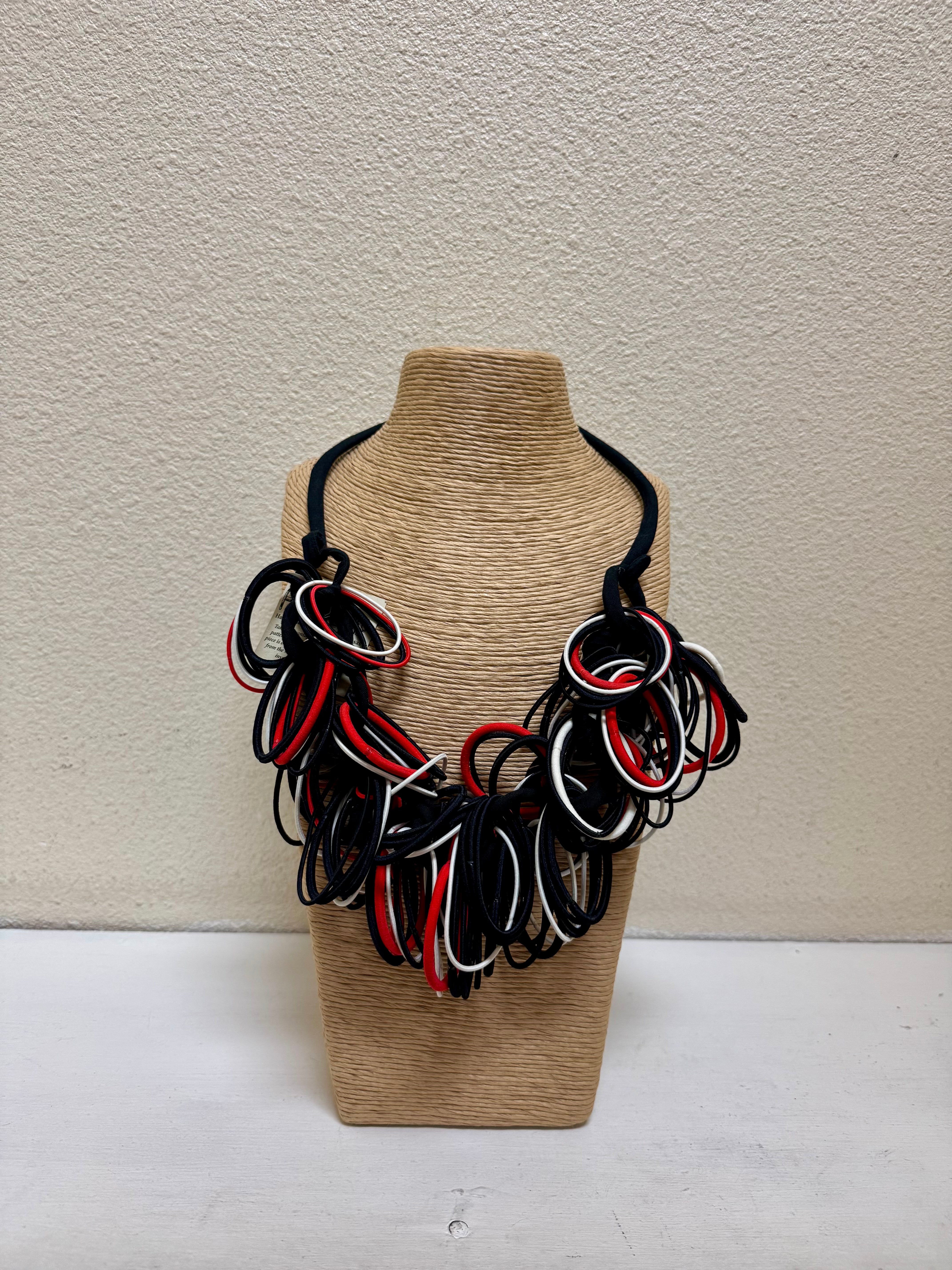 FICKLESTICKS Original Loopy Necklace - BLACK, WHITE AND RED