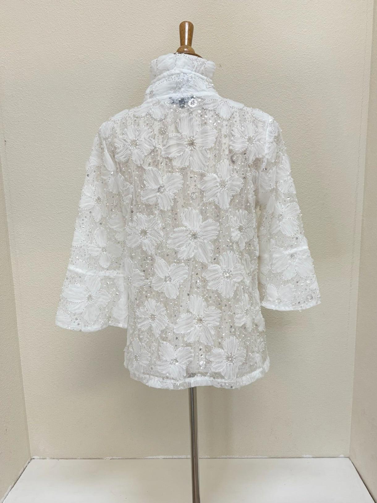 DAMEE BEADED FLOWER MESH JKT - 2420 - WHT