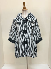 DAMEE SEAMLESS BUTTON PATCH SWING JKT - 2450 - BLK