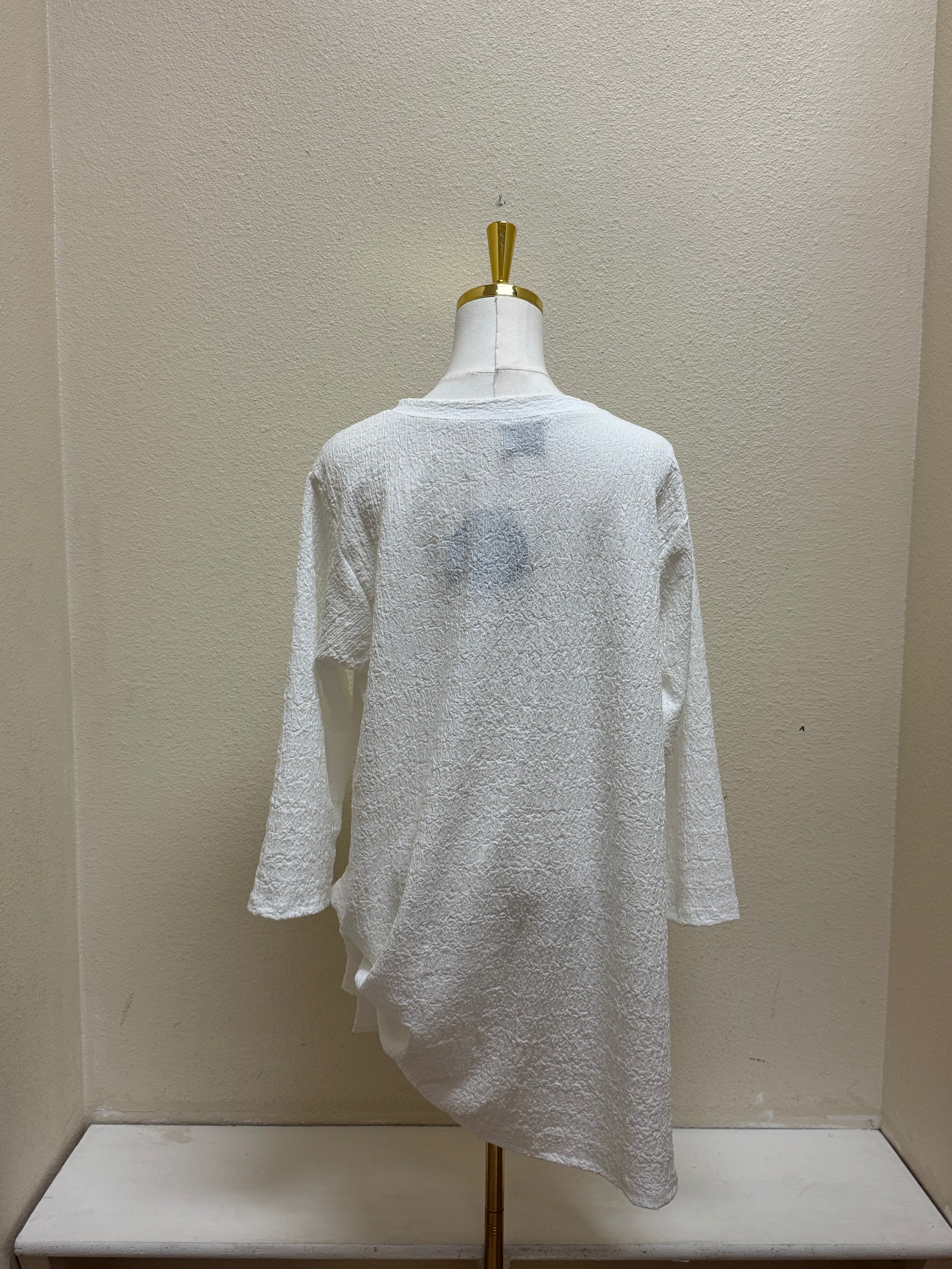 INOAH "White" - Solid Textured Top