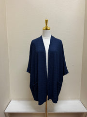 INOAH "Navy" - Solid Short Textured Cardigan