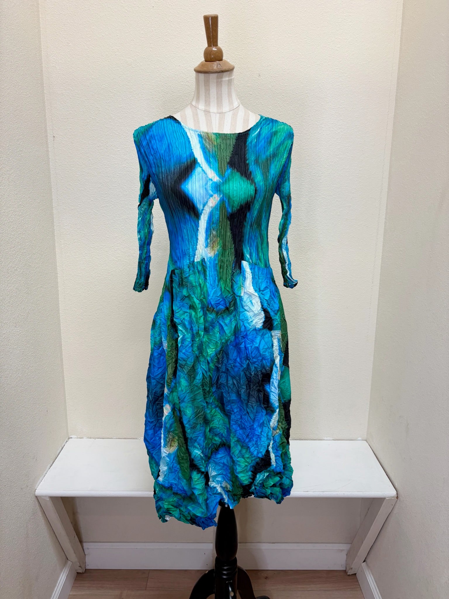 Alquema 3/4 Sleeve Smash Pocket  Dress - AQUA BOWS