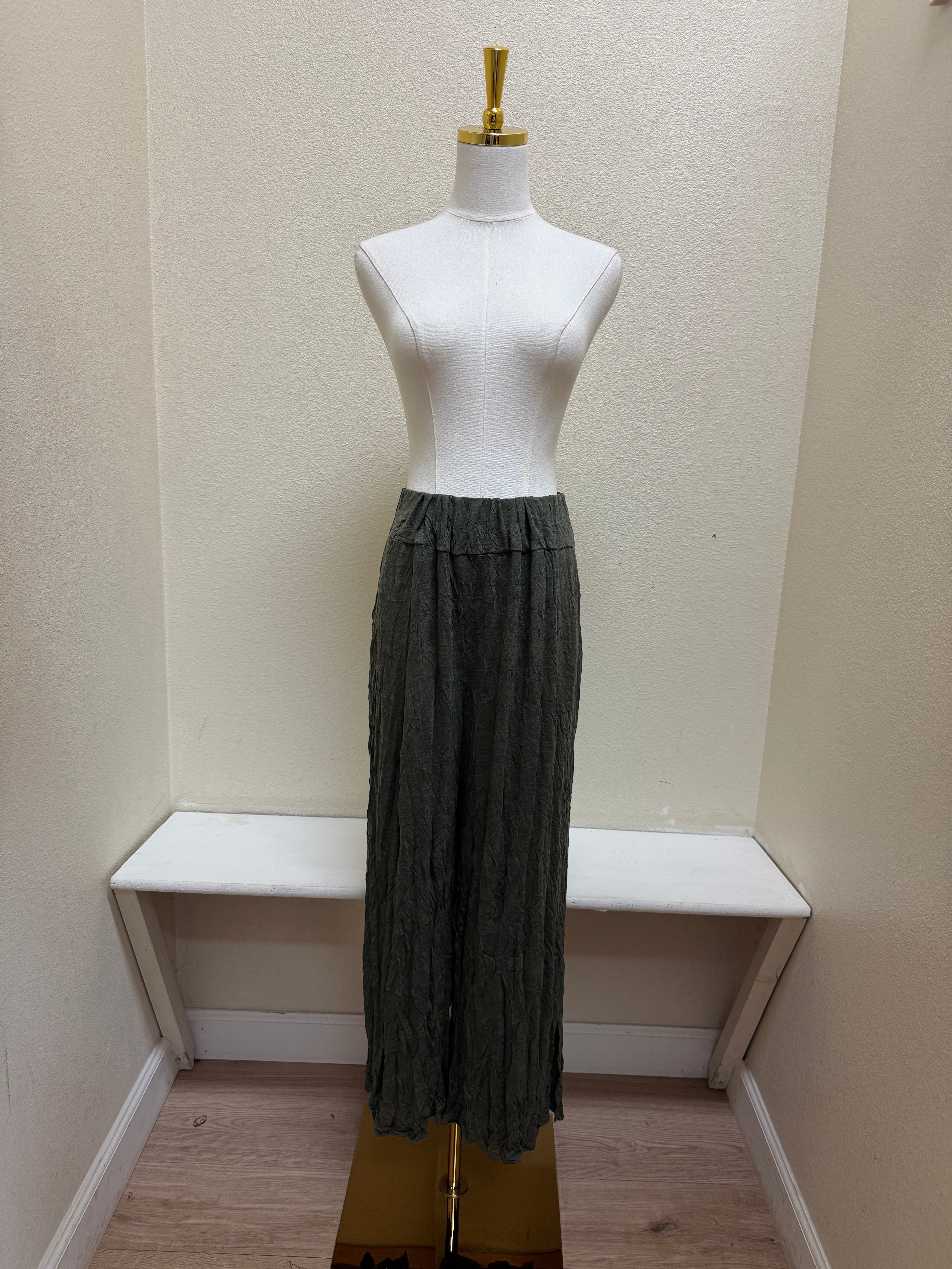 Chalet Recycled Crinkle Jersey Flowy Tilley Pant - C68355