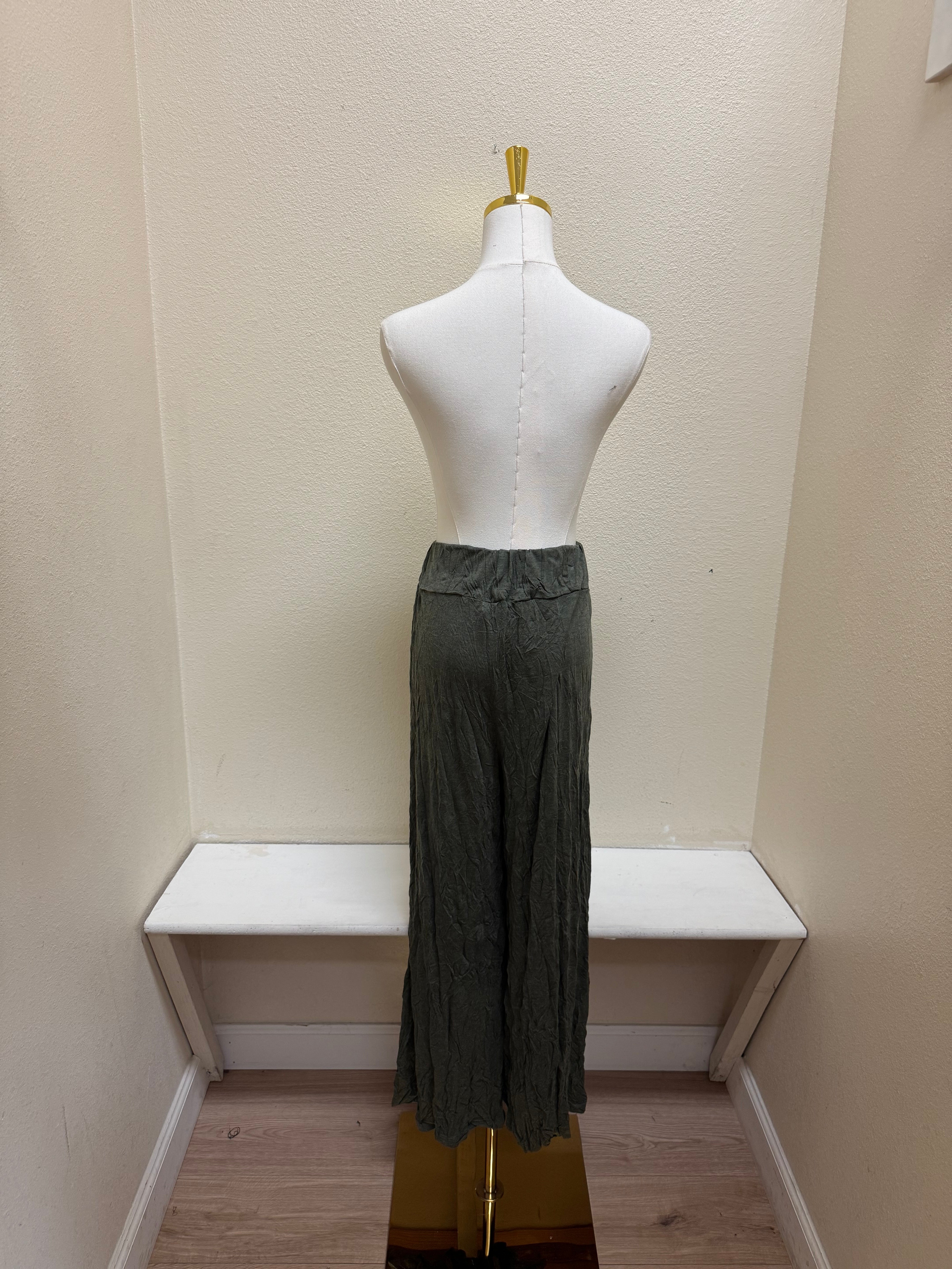 Chalet Recycled Crinkle Jersey Flowy Tilley Pant - C68355