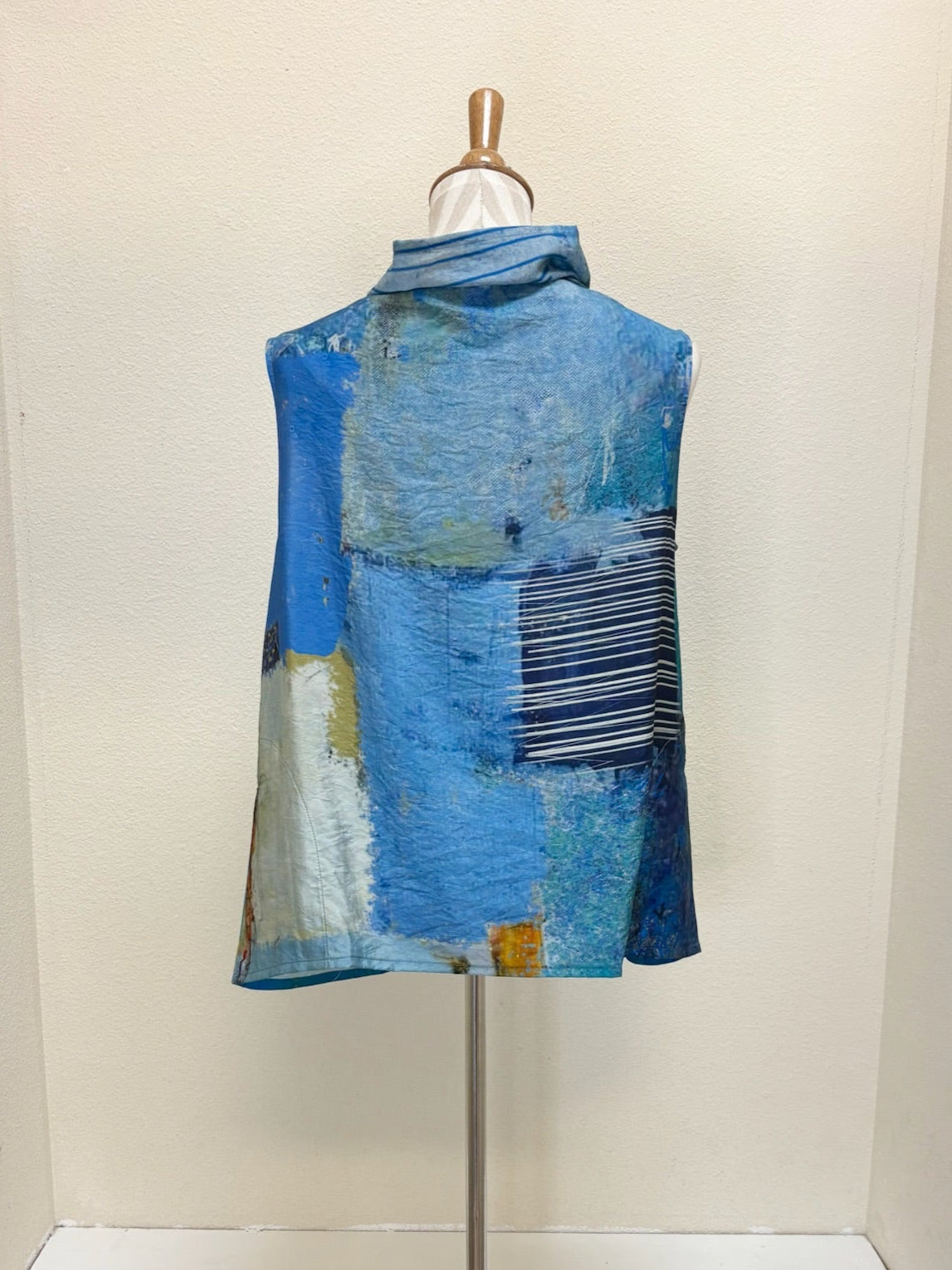 3 Potato Court Sleeveless Top - 7201 - BLUEB - M ONLY