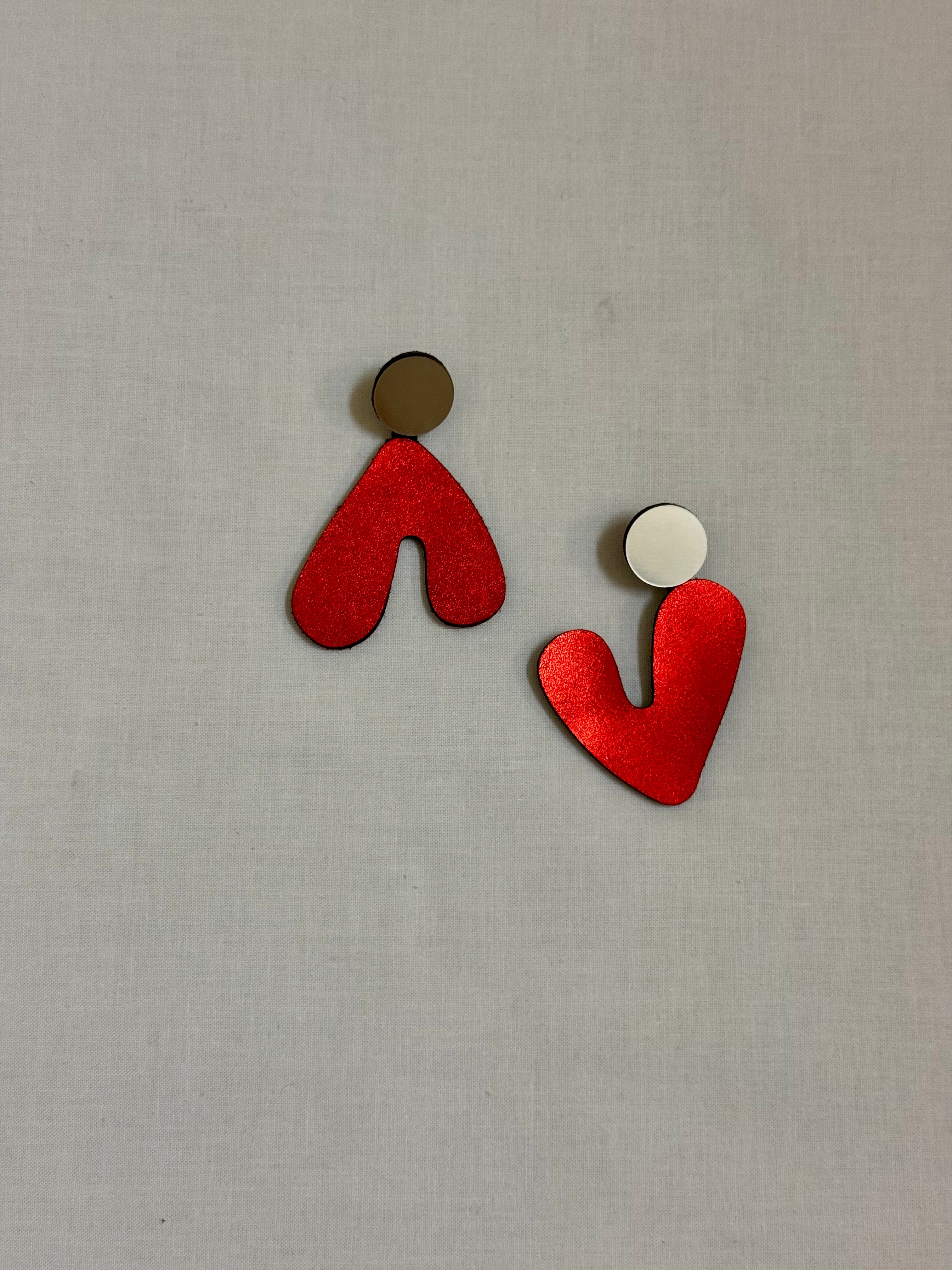 ISKIN SISTERS Red Earrings
