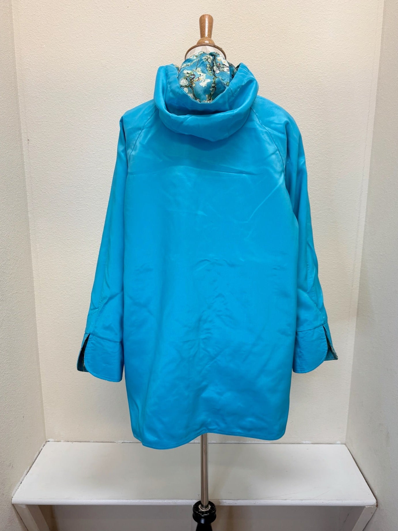 Oopera Raincoat - ALMOND BLOSSOMS BY VINCENT VAN GOGH 1888 - J2239RW-5