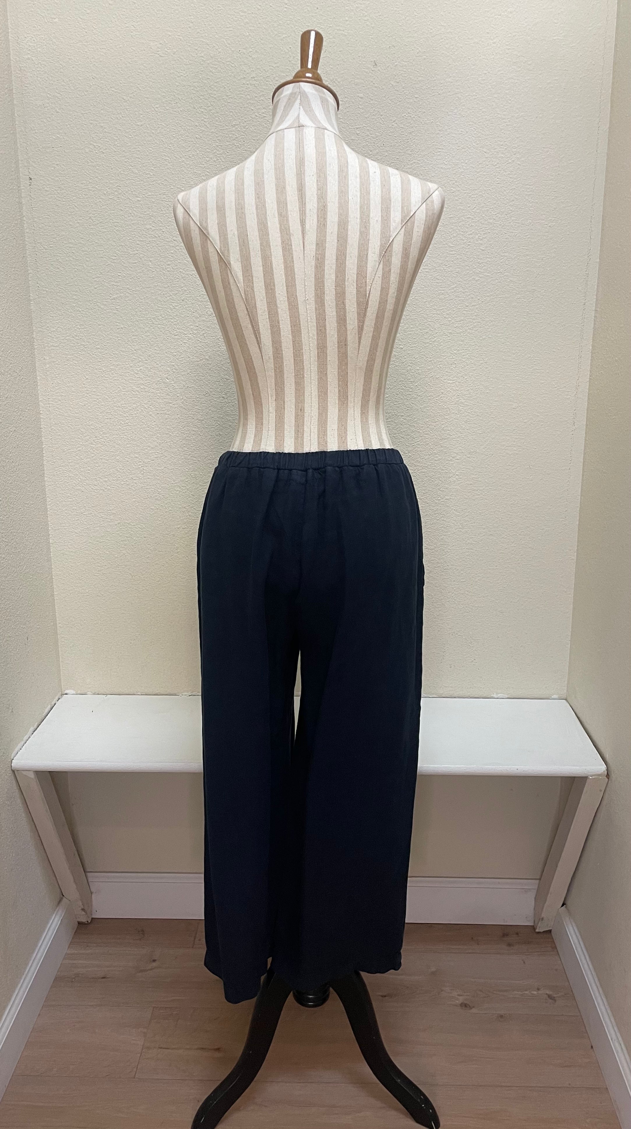 Fenini Button Crop Pant - C45315 -  INK