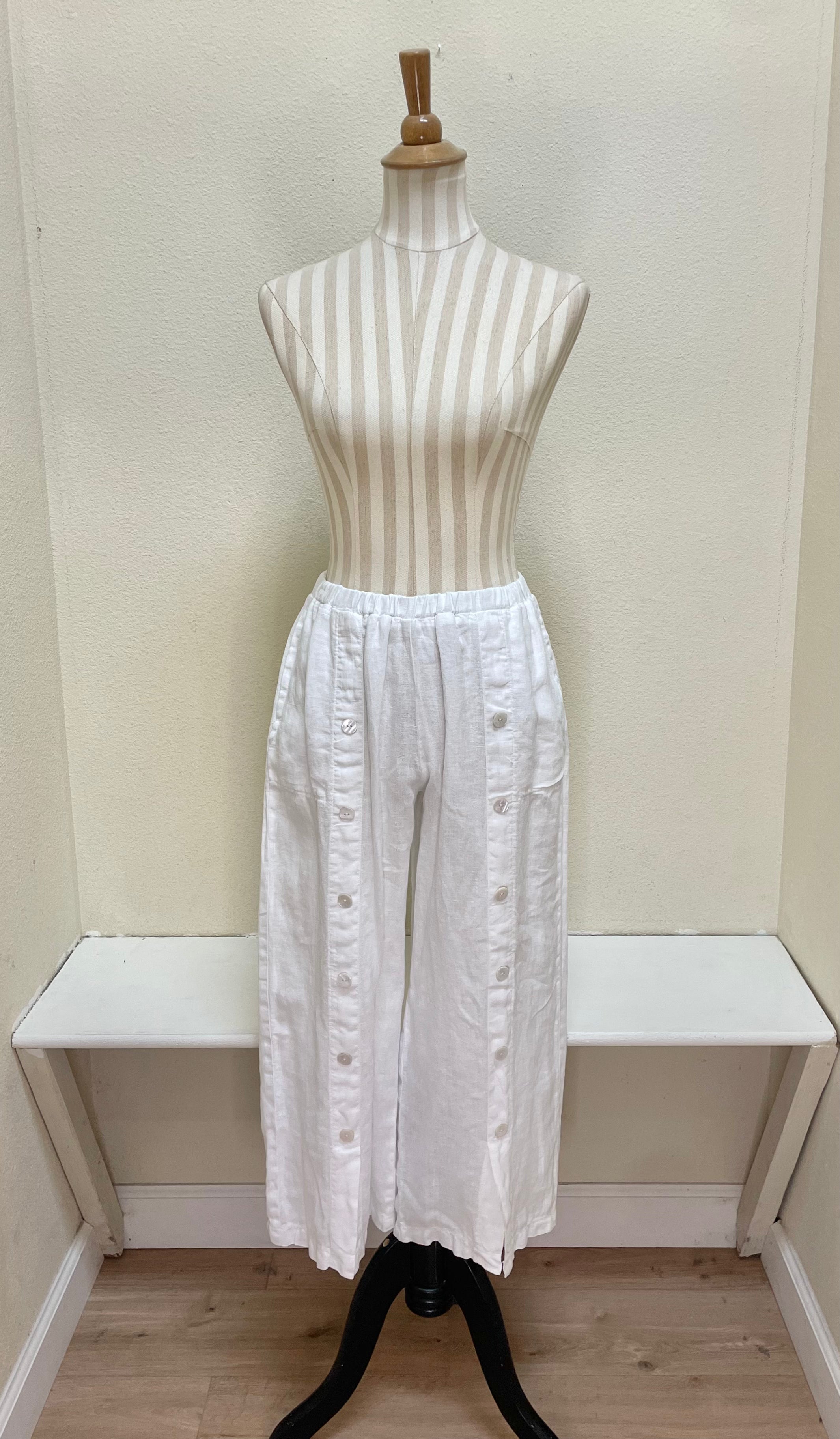 Fenini Button Crop Pant - C45315 - WHITE