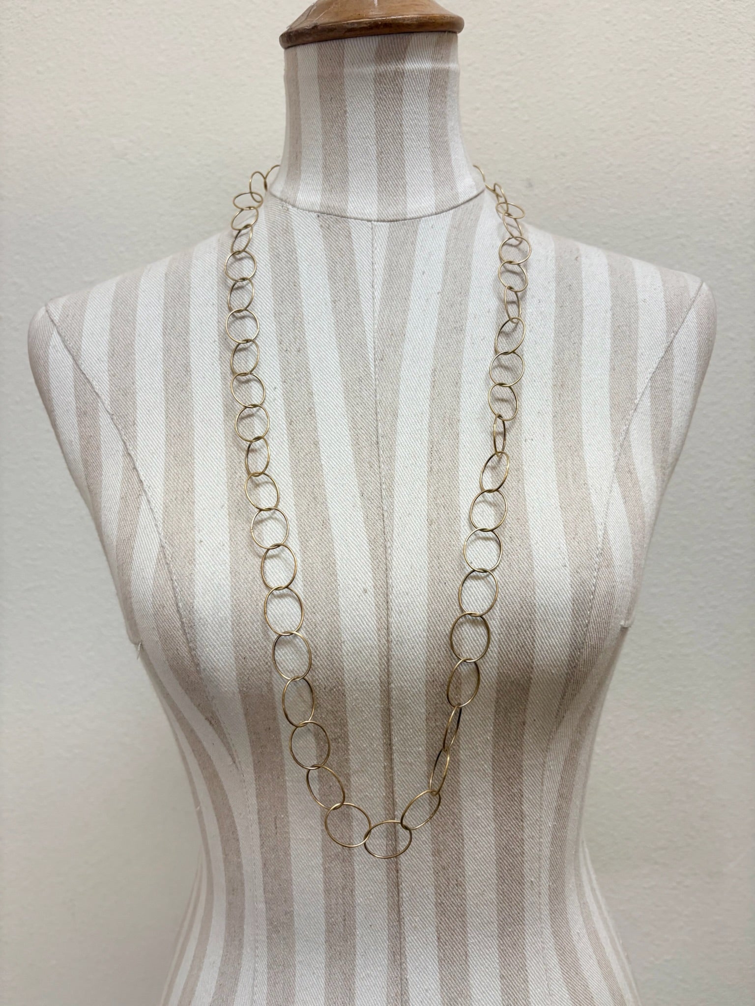 MANJUSHA Large Gold Cable Necklace