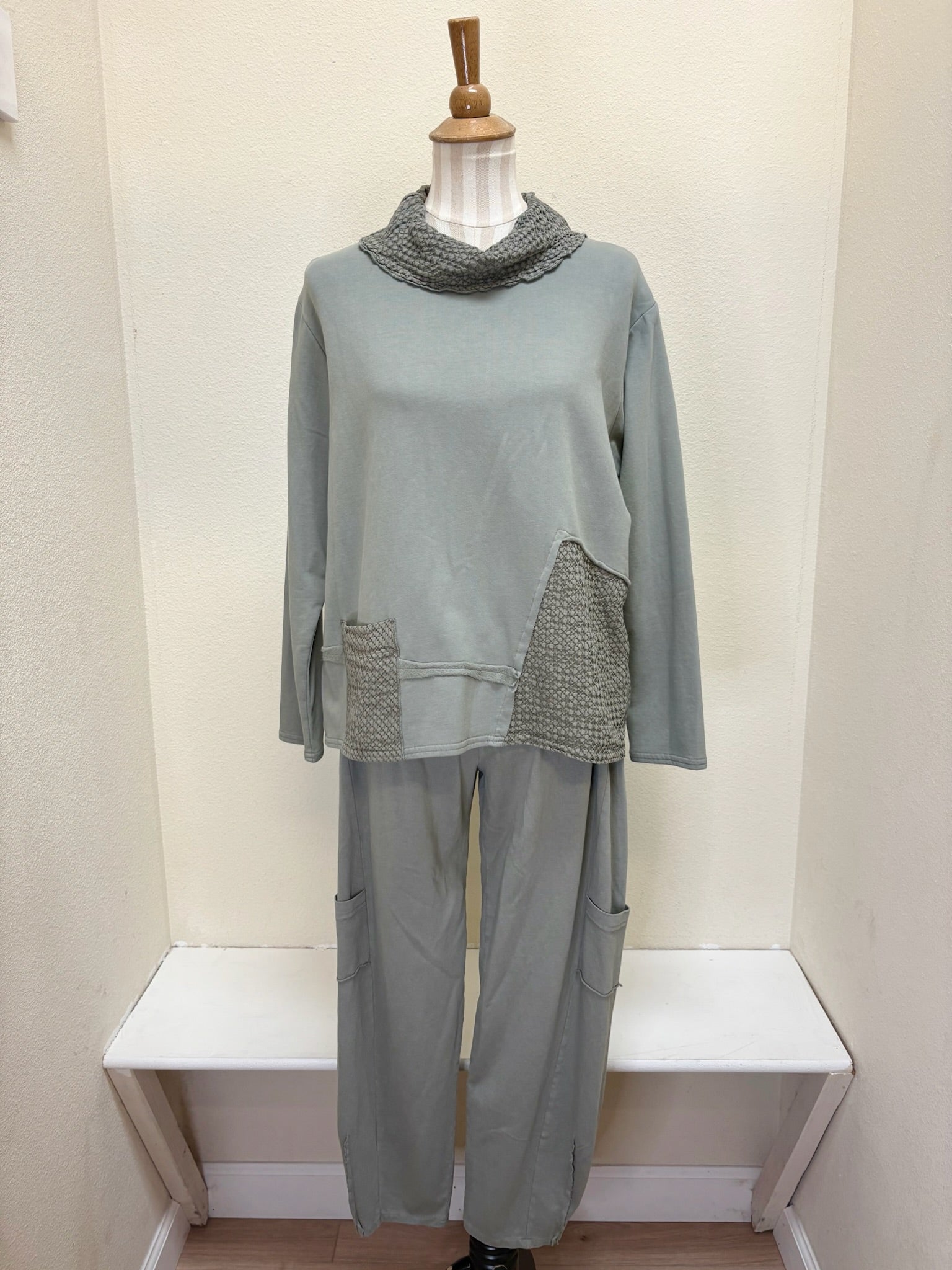 Fenini Shirt - C46684 - MOSS - XL ONLY