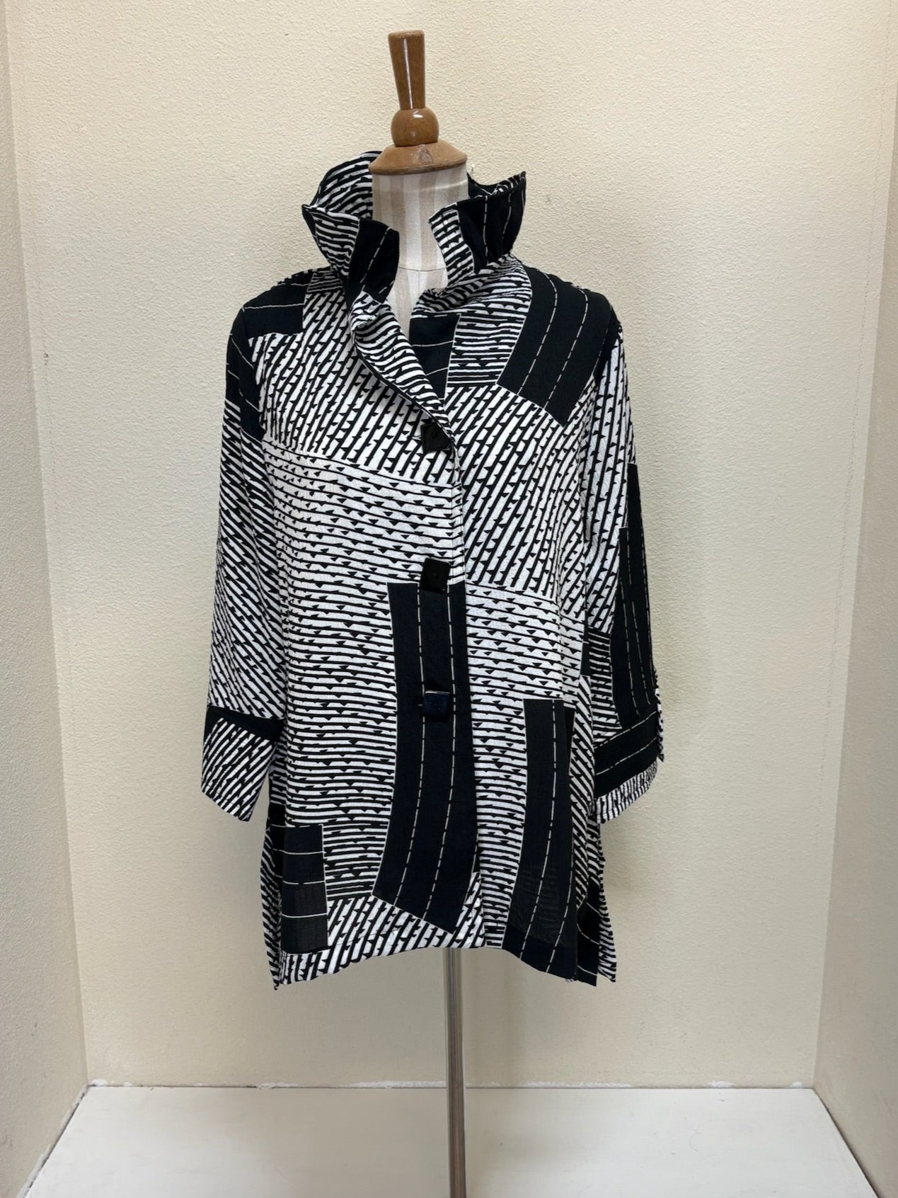 Moonlight Black & White Top - 3035 PR