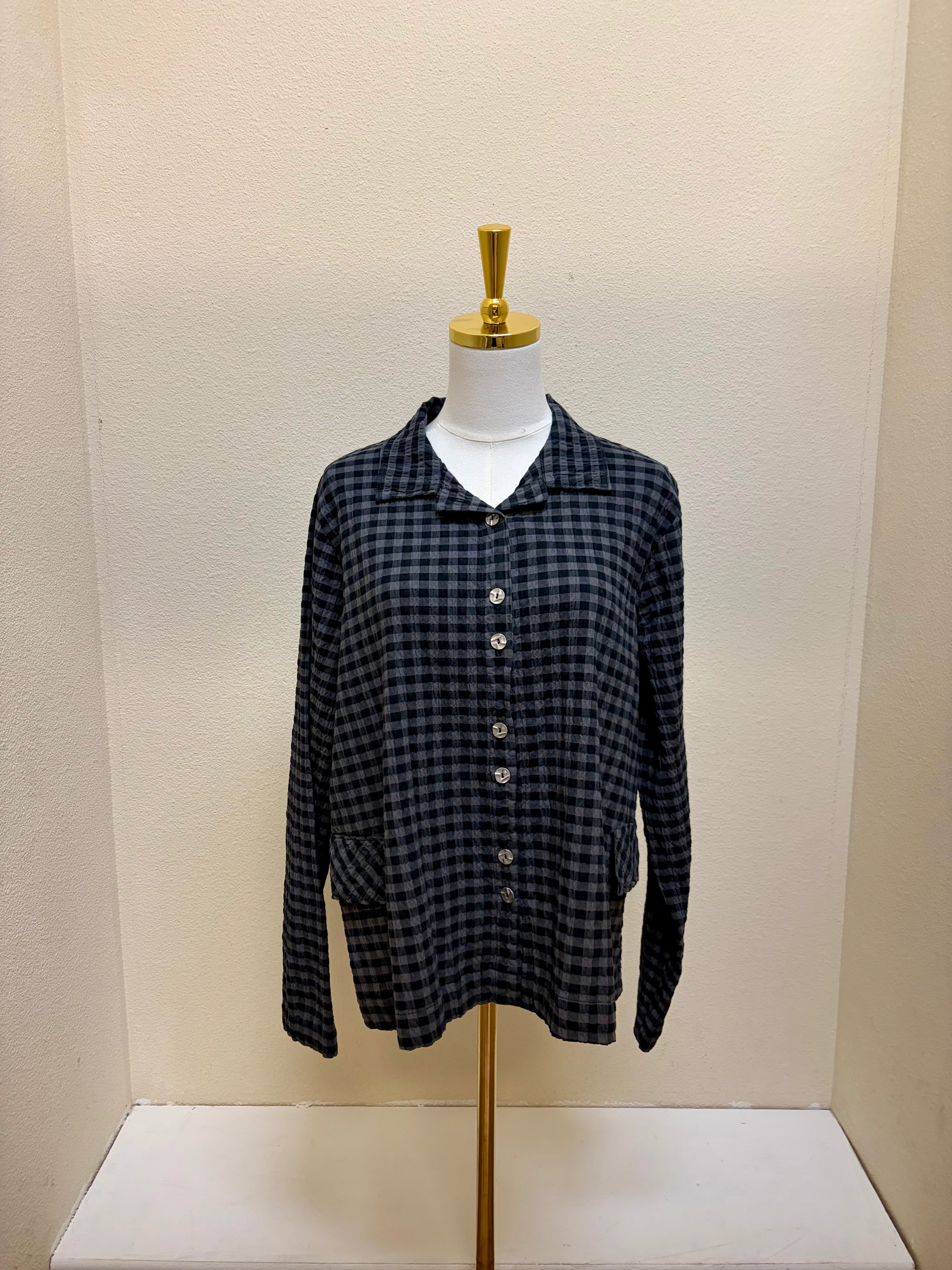 Fenini Checkered Long Sleeve Button Down Collared Shirt w/ Pockets- C47086