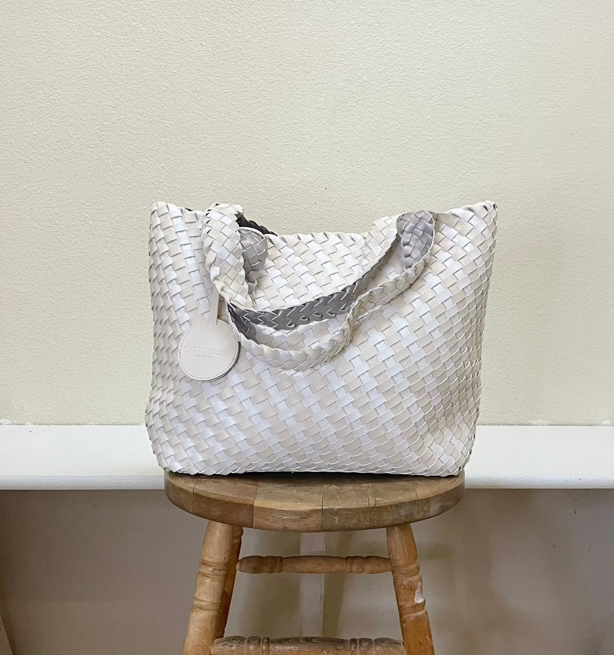 Ilse Jacobsen Reversible Tote - MILK CREME METALLIC/WHITE SUGAR