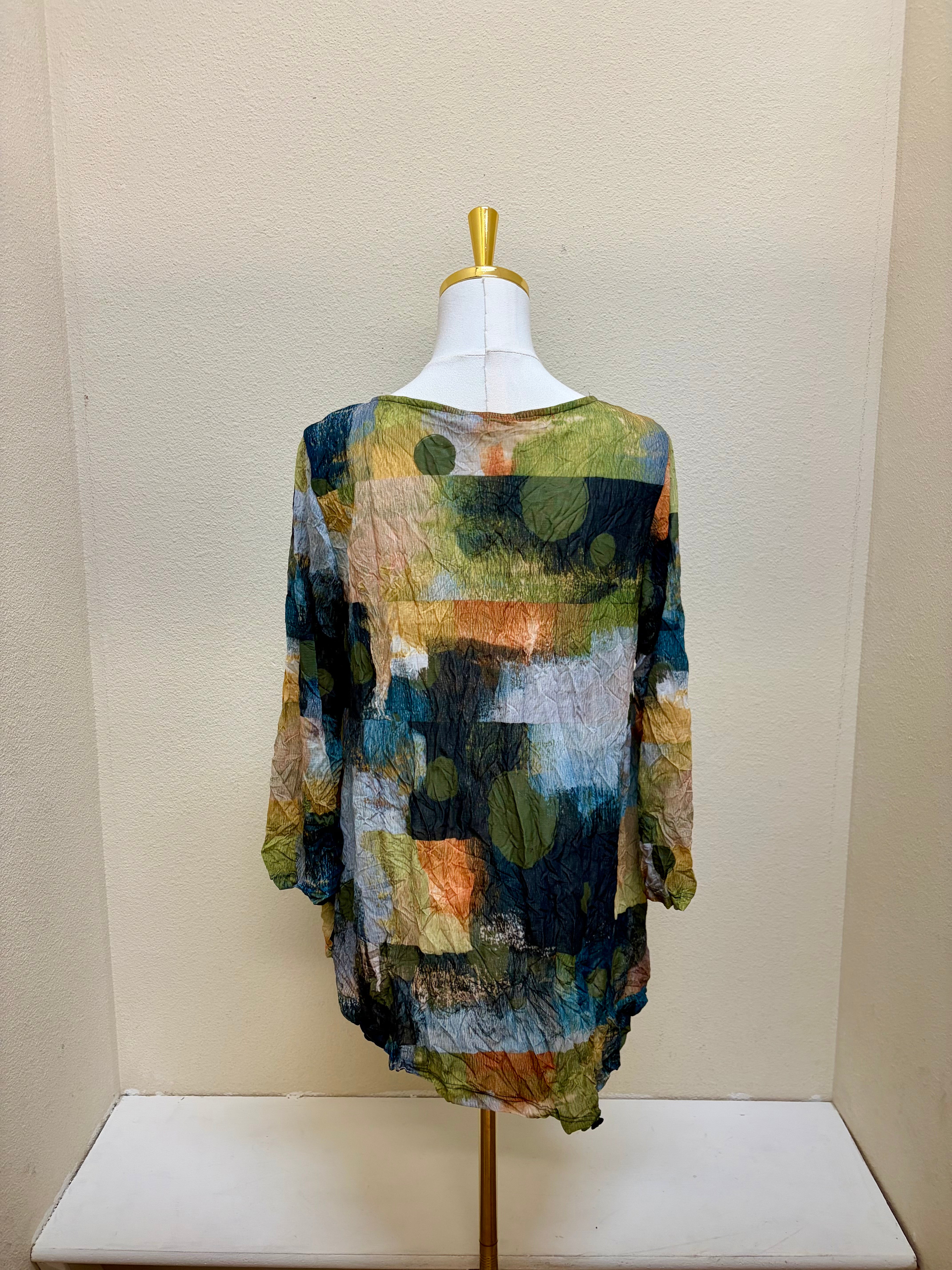 Chalet Crinkle Mesh 3/4 Sleeve Chloe Top - CM62300