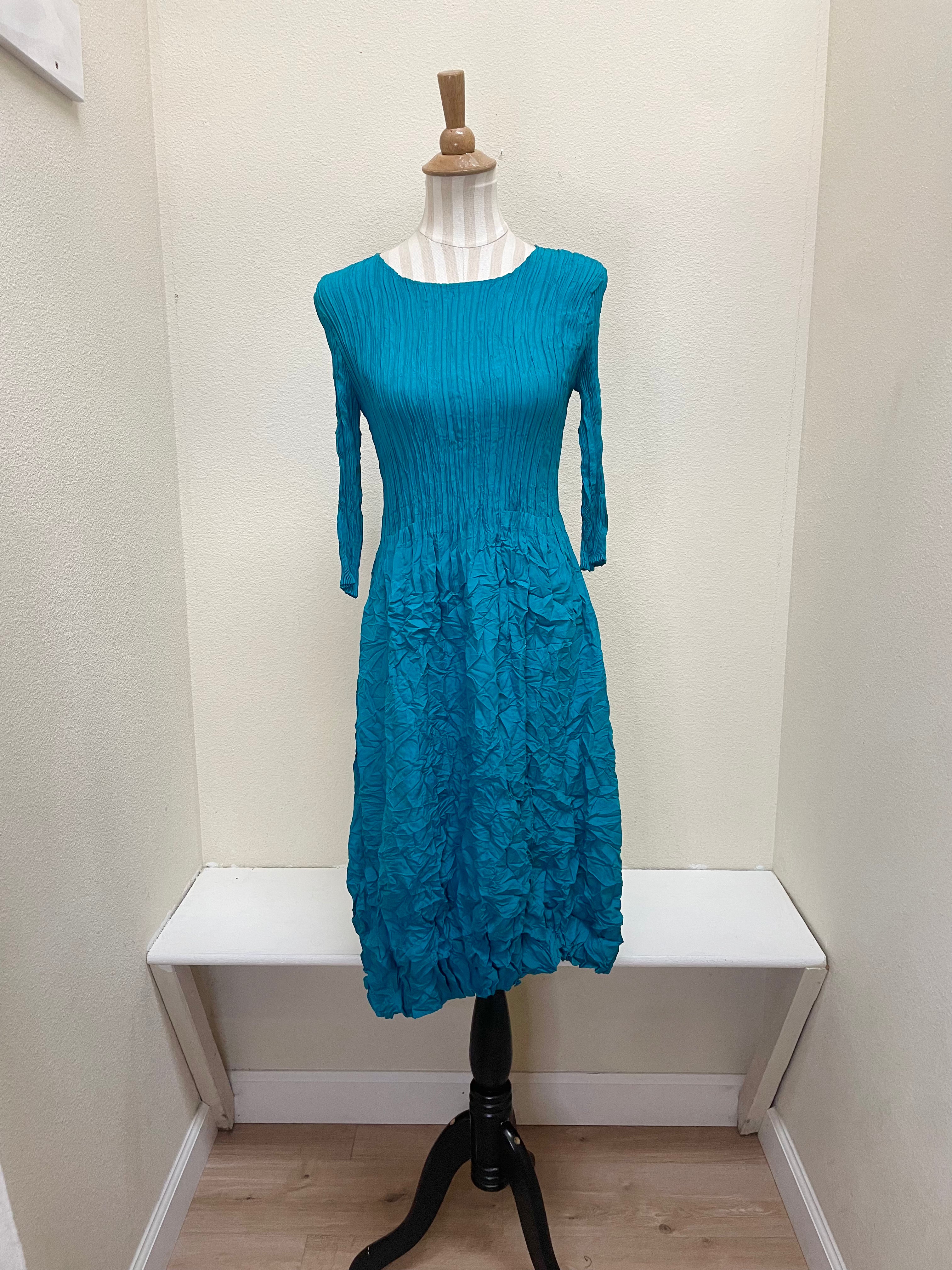 Alquema 3/4 Sleeve Smash Pocket  Dress - PEACOCK