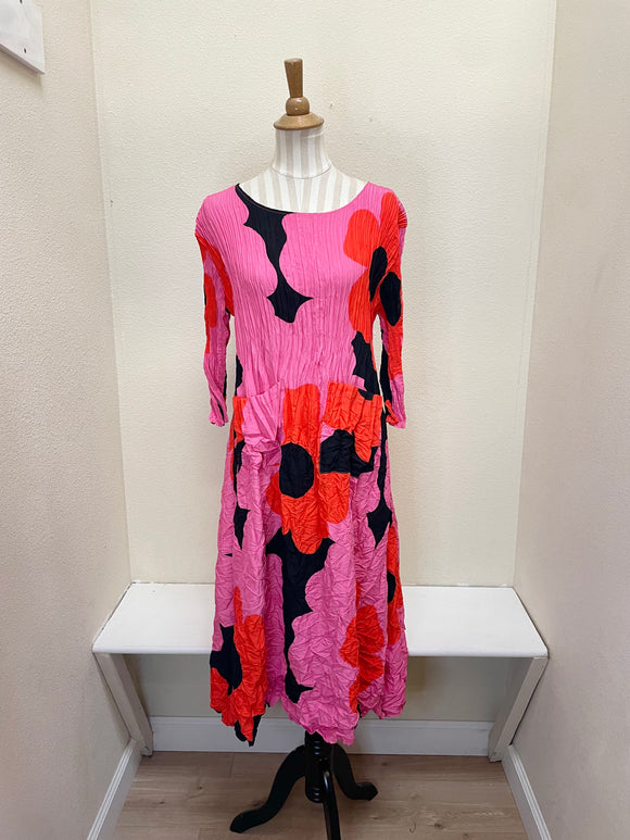 Alquema 3/4 Sleeve  Smash Pocket Dress - PINK WAY