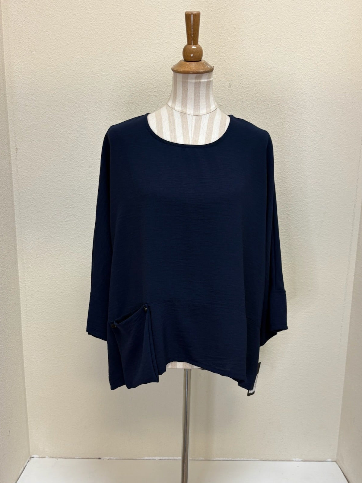 Sydney Project - PEYTON - NAVY