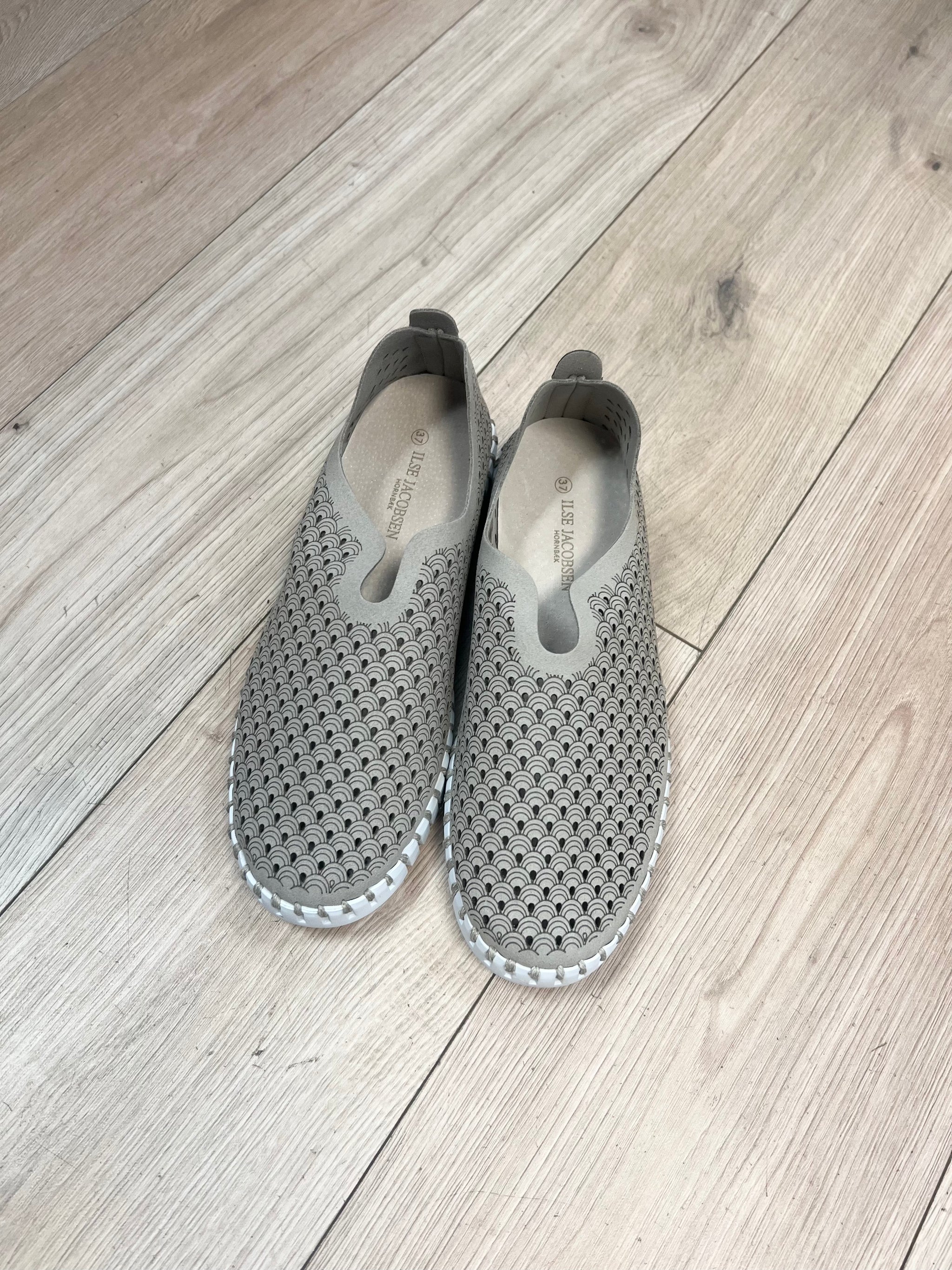 ☆美品☆新品☆ ILSE JACOBSEN グレー レースアップ長靴 24.5