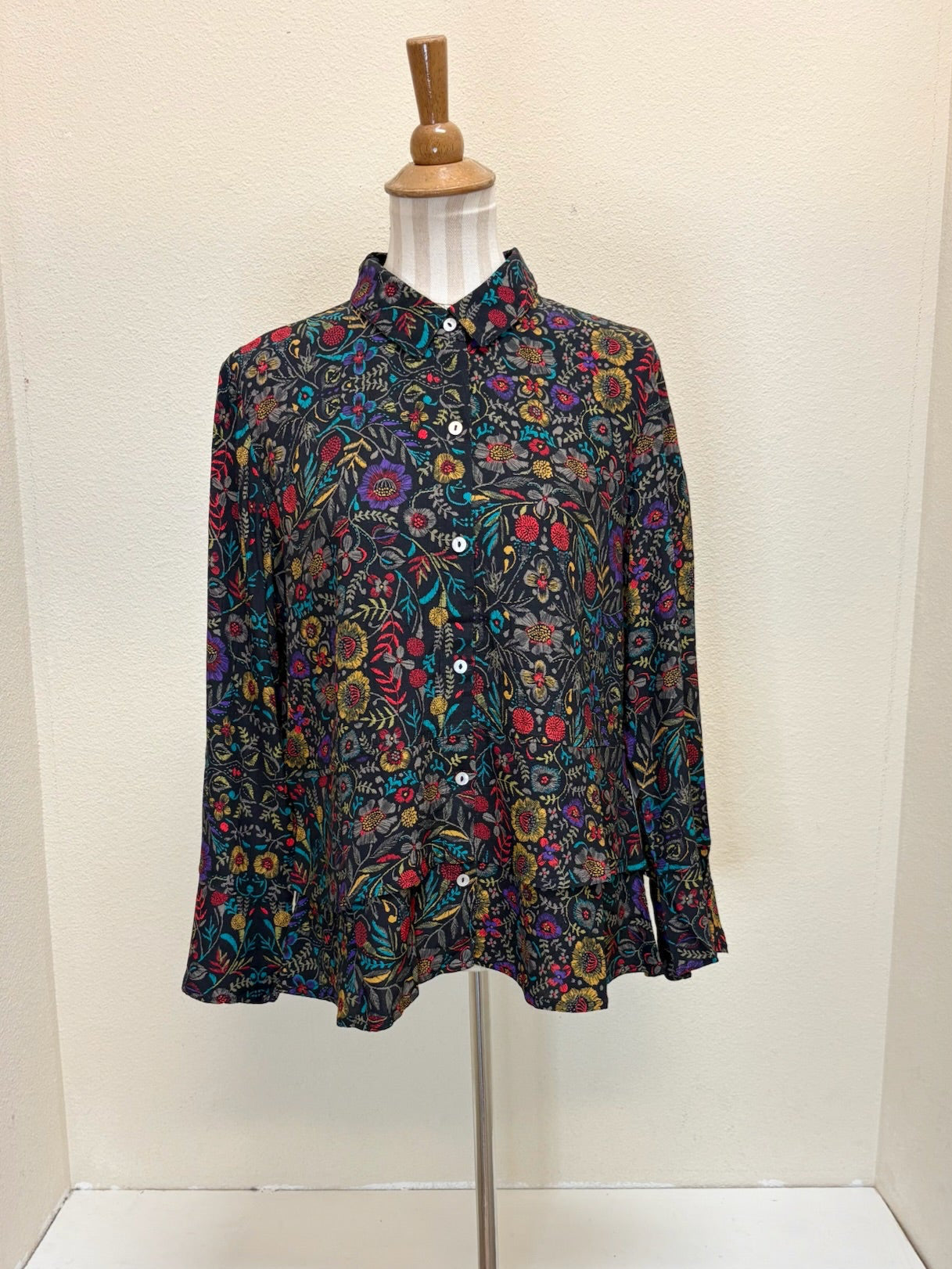 Habitat Flounce Bracelet Sleeve Shirt - 39120 - BLACK - S ONLY