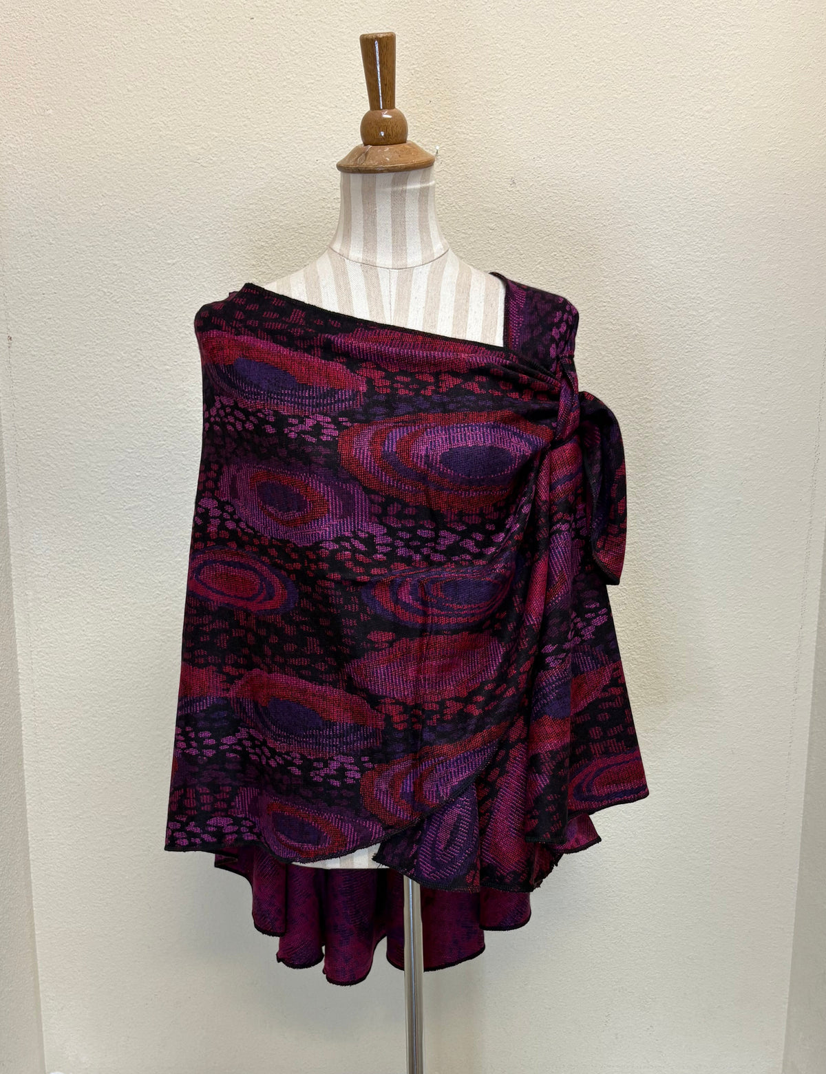 Rapti Cashmere Buckle Shawl - PRINT 69