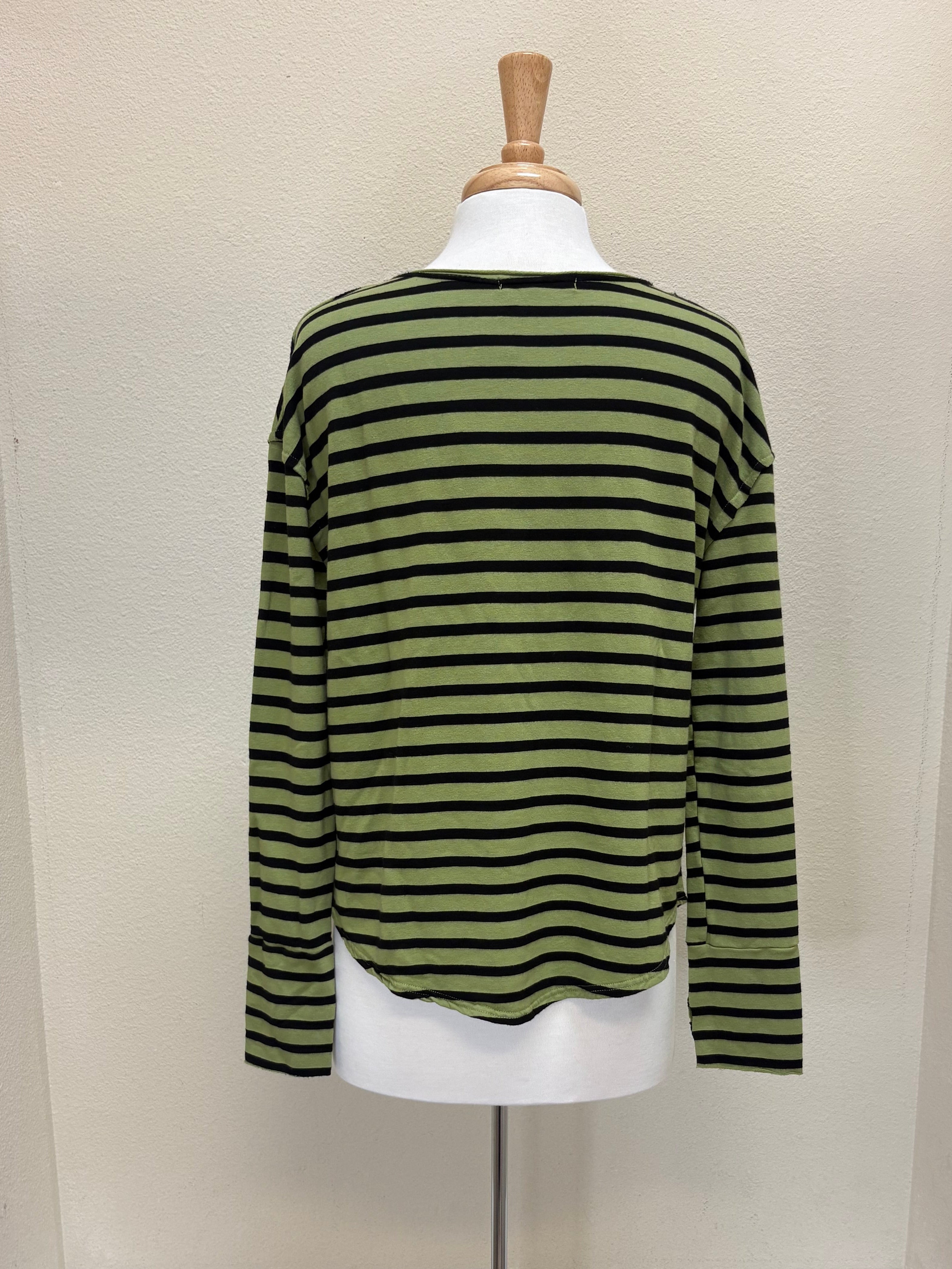 CUT LOOSE Black Stripe Fleece Thumbhole Top - 7246372 - FROG