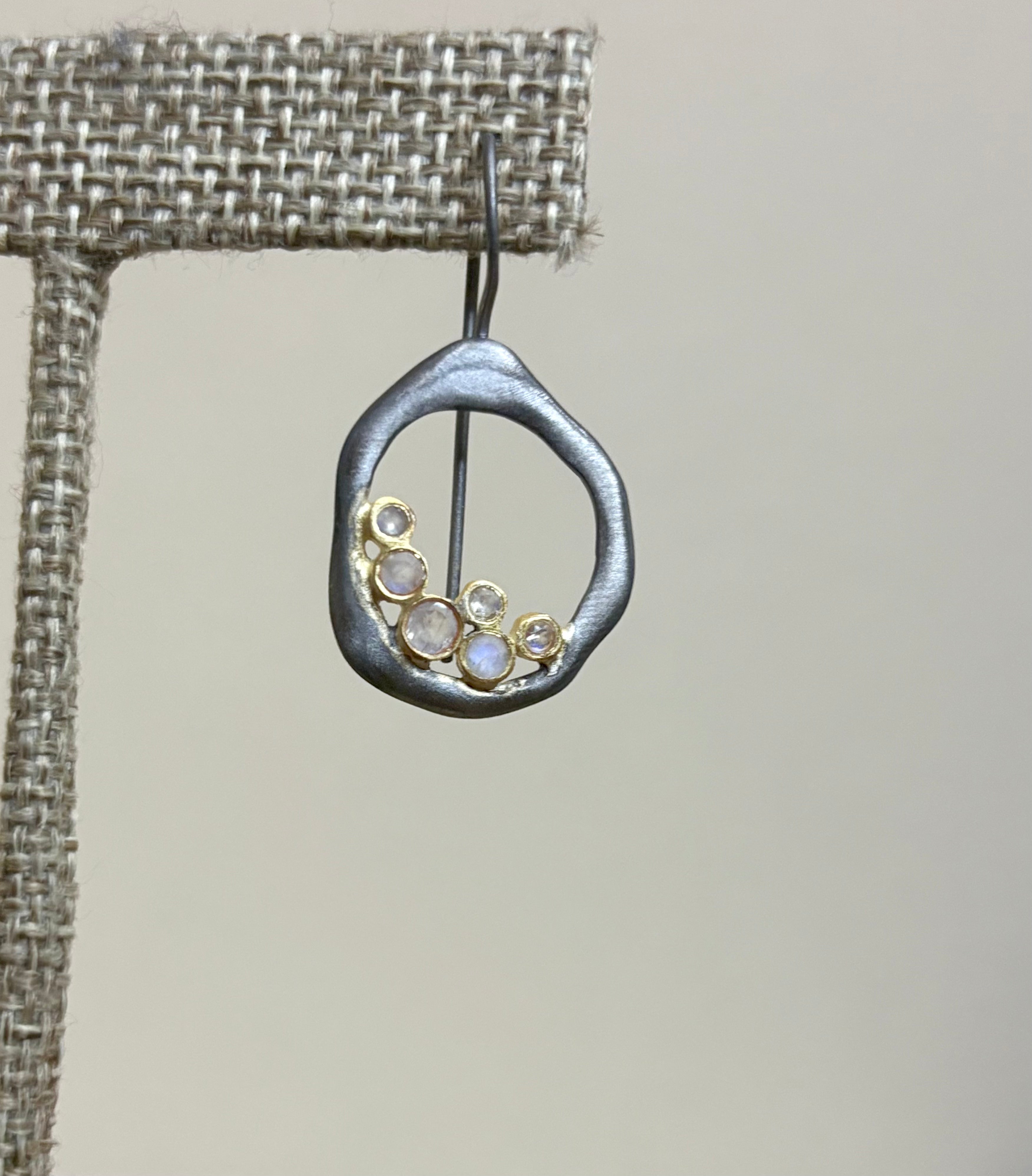 MANJUSHA Two Tone Moonstone - E5829