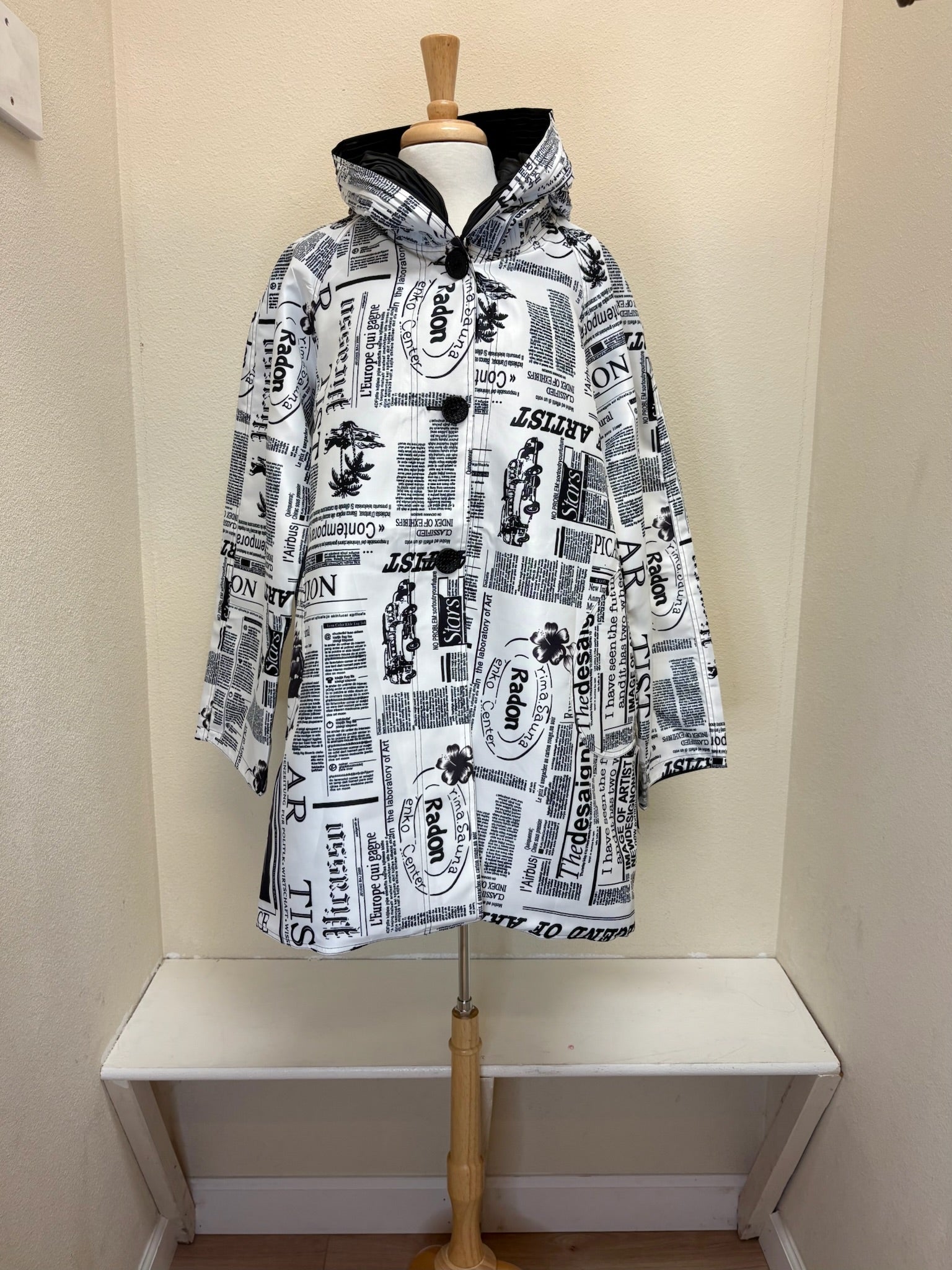 Oopera Raincoat - NEWSPAPER - J18832RW-2