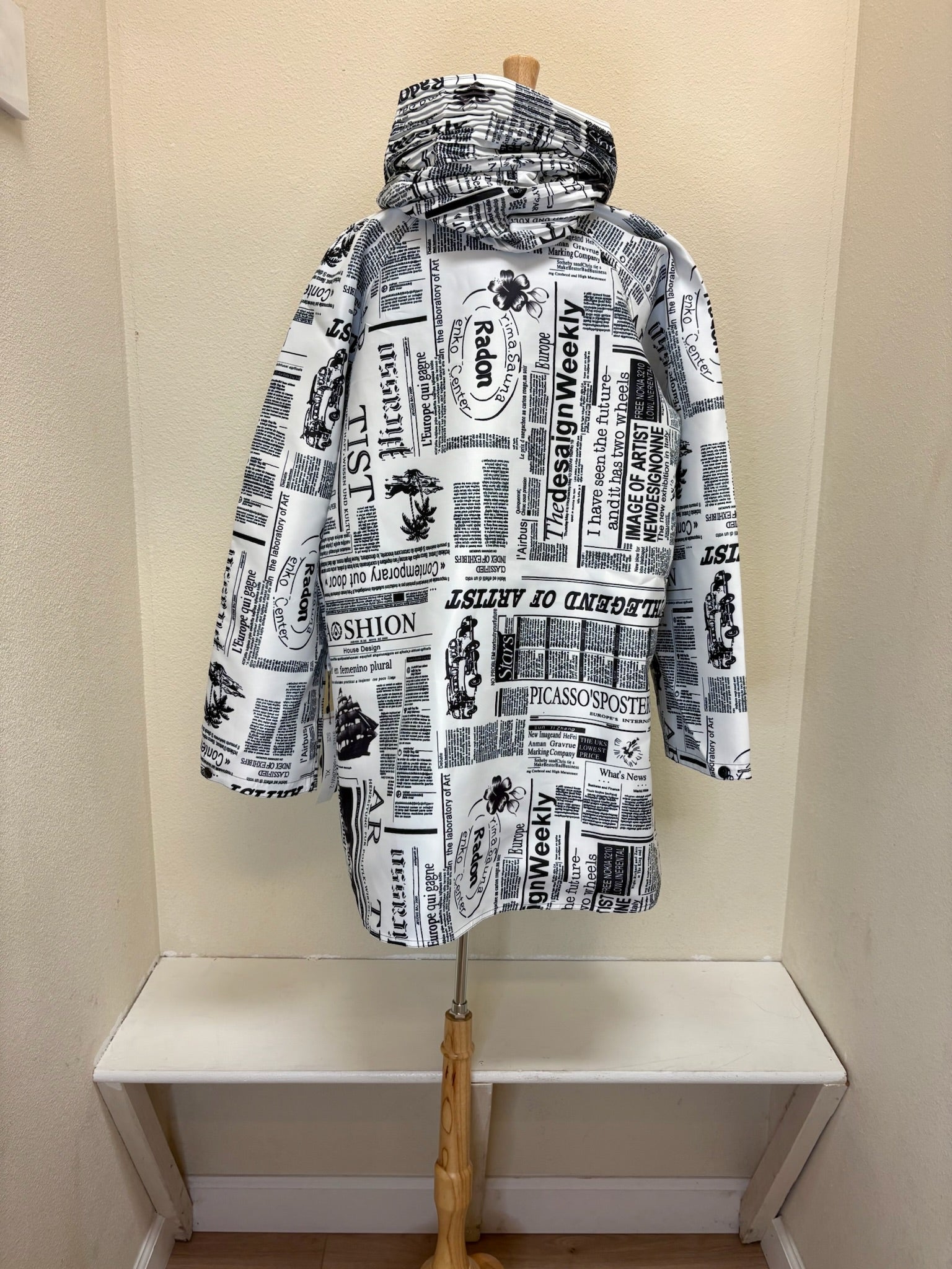 Oopera Raincoat - NEWSPAPER - J18832RW-2