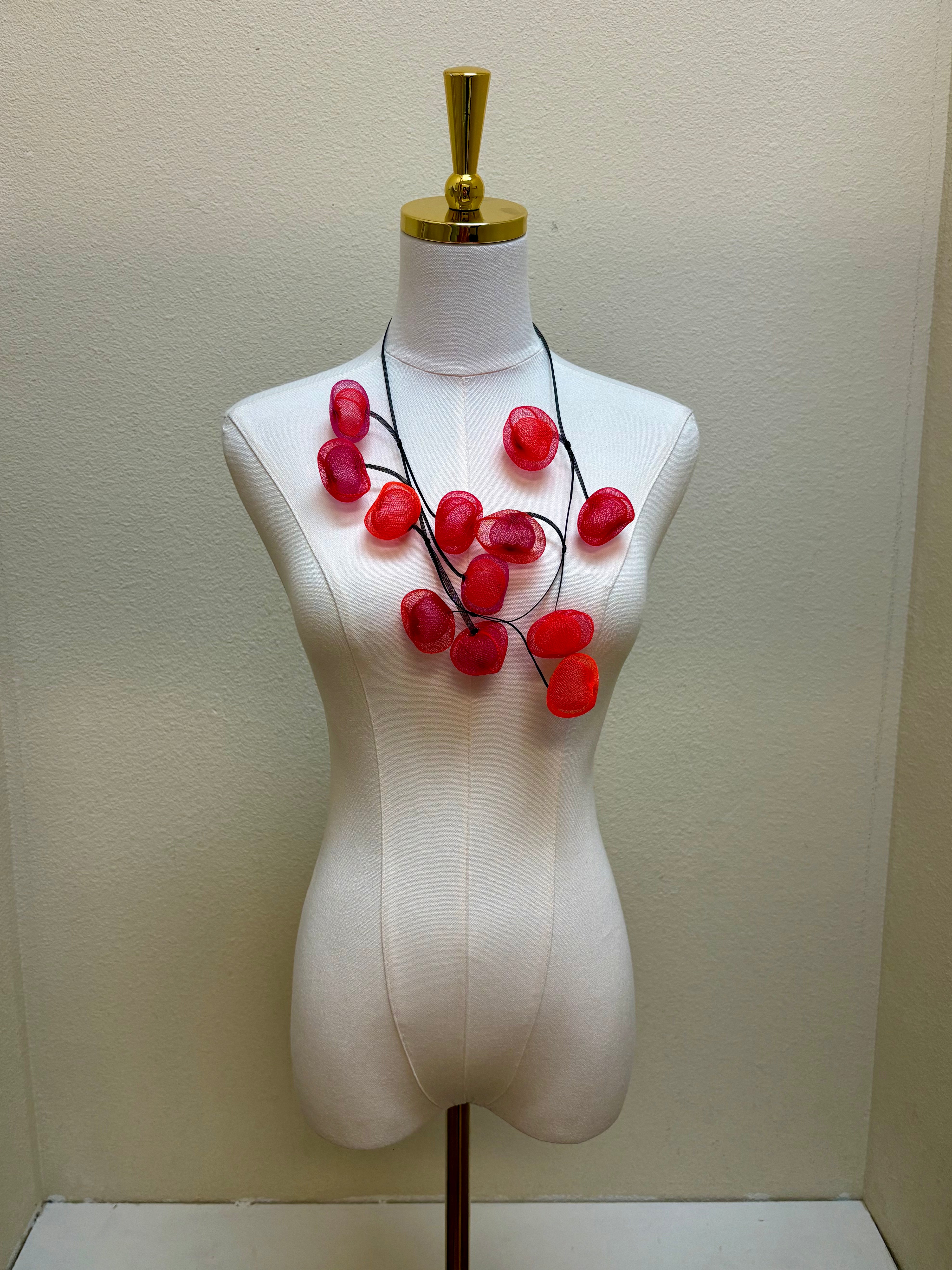 Perle Adjustable Mesh Necklace - Pink and Orange