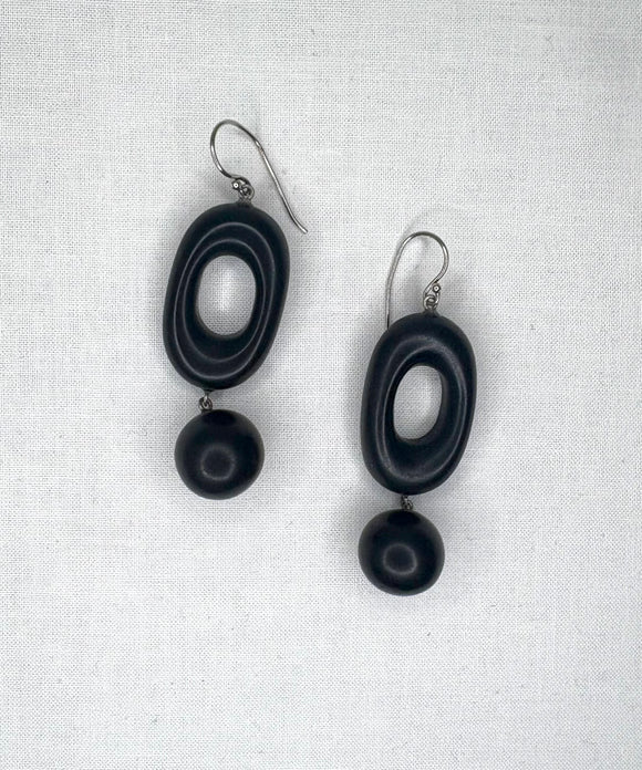 ZSISKA Solid Black Open Thick Hoop Layered Earring