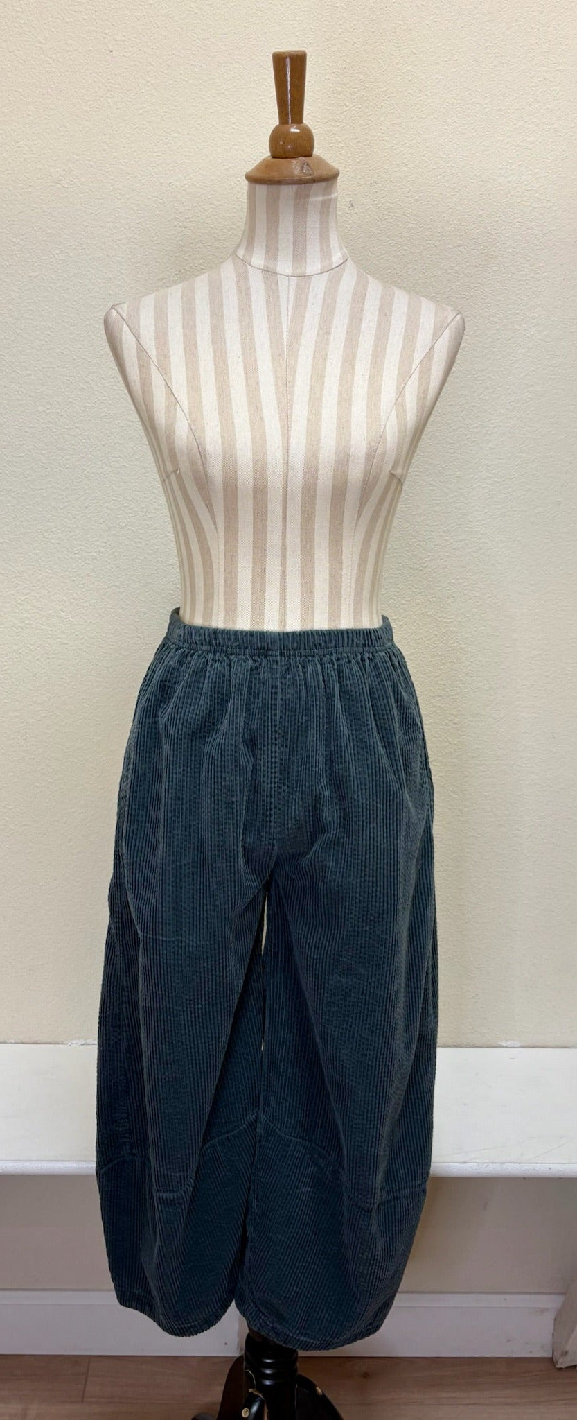 CUT LOOSE Lux Cord Lantern Pant - 1892388 - GULL