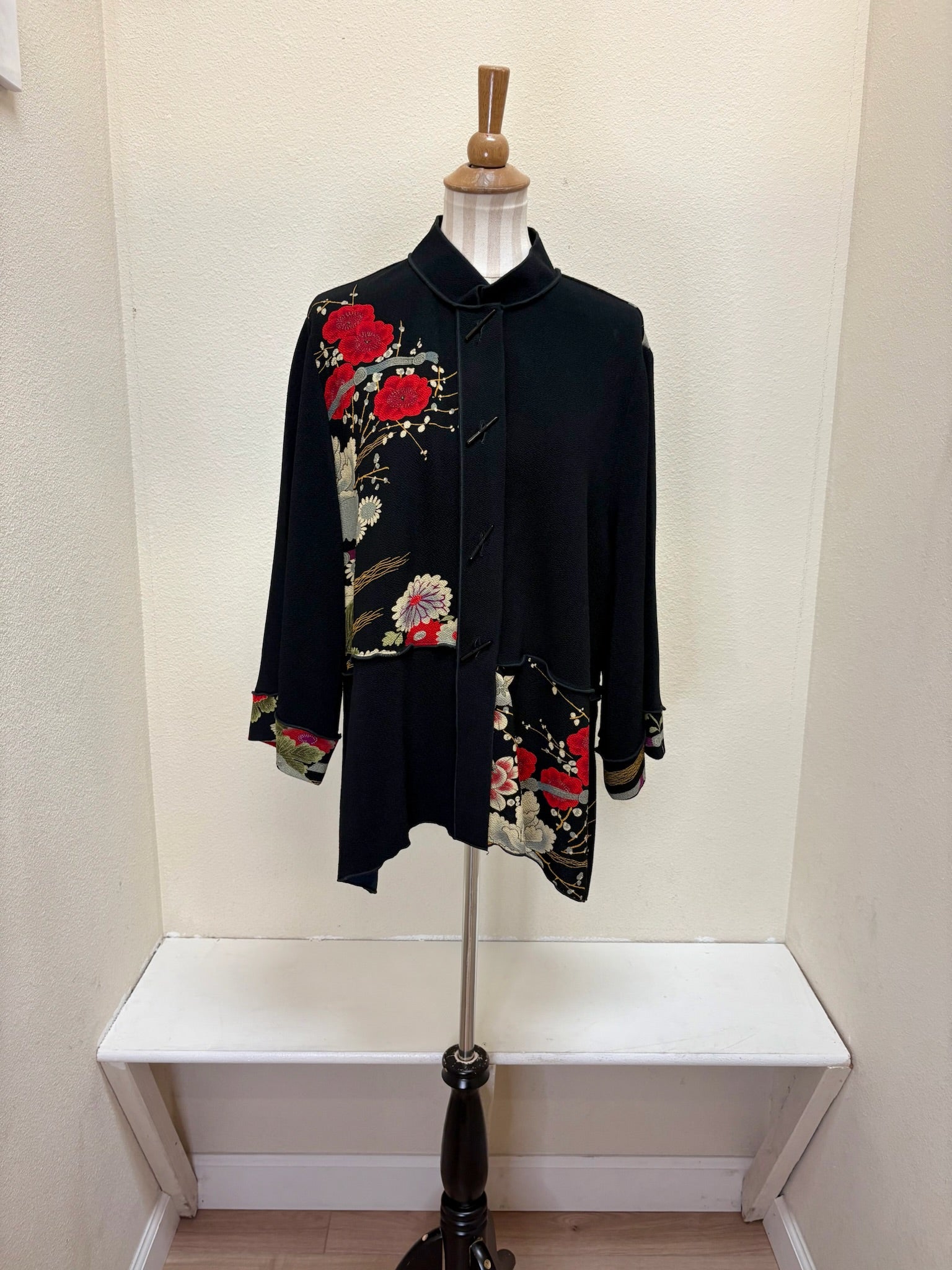Moonlight Jacket - CM 65 THREE FLOWERS