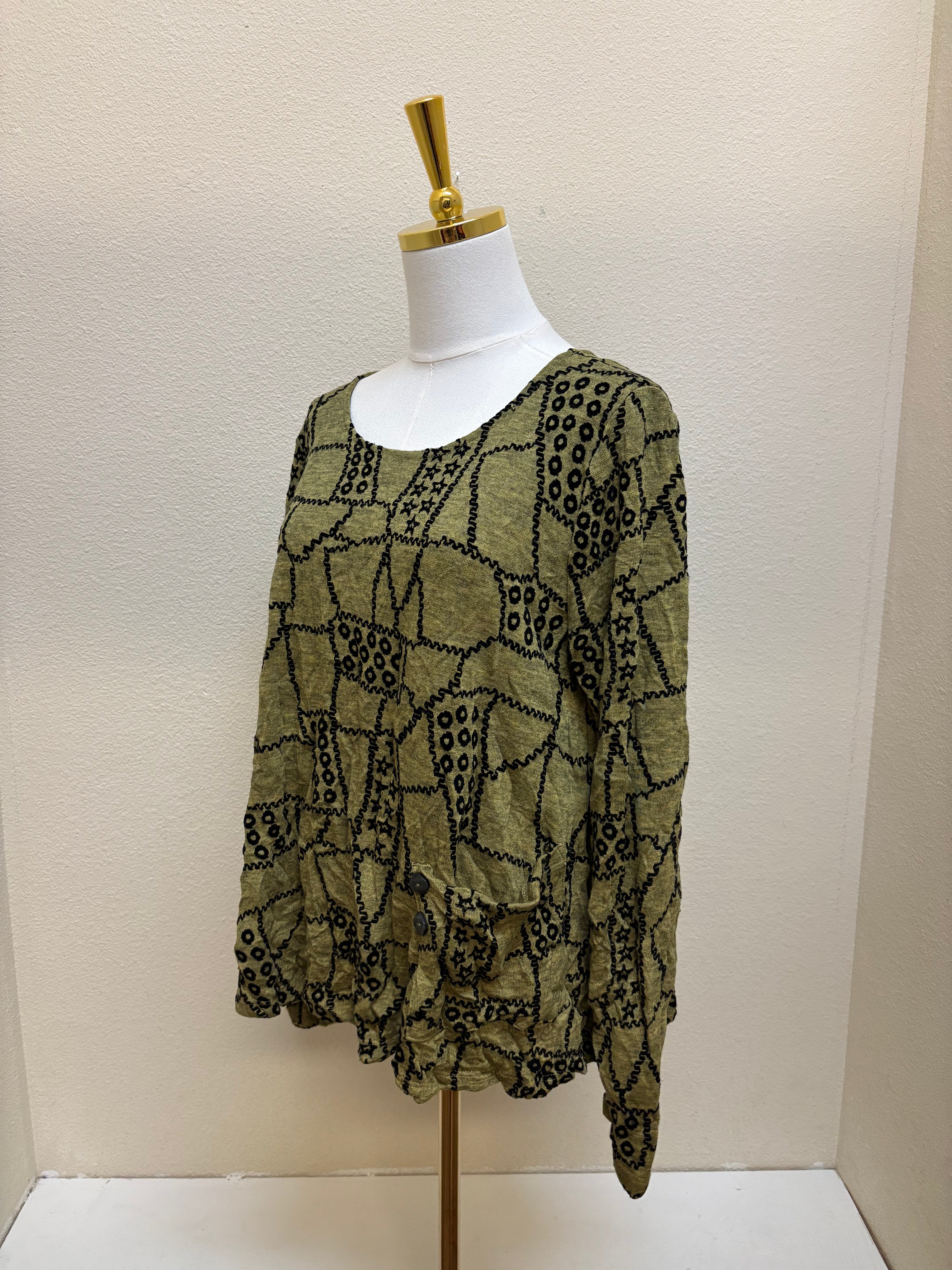 Chalet Gizel Long Sleeve Recycled Crinkle Jersey Top with Abstract Black Geometric Detailing - CB62318