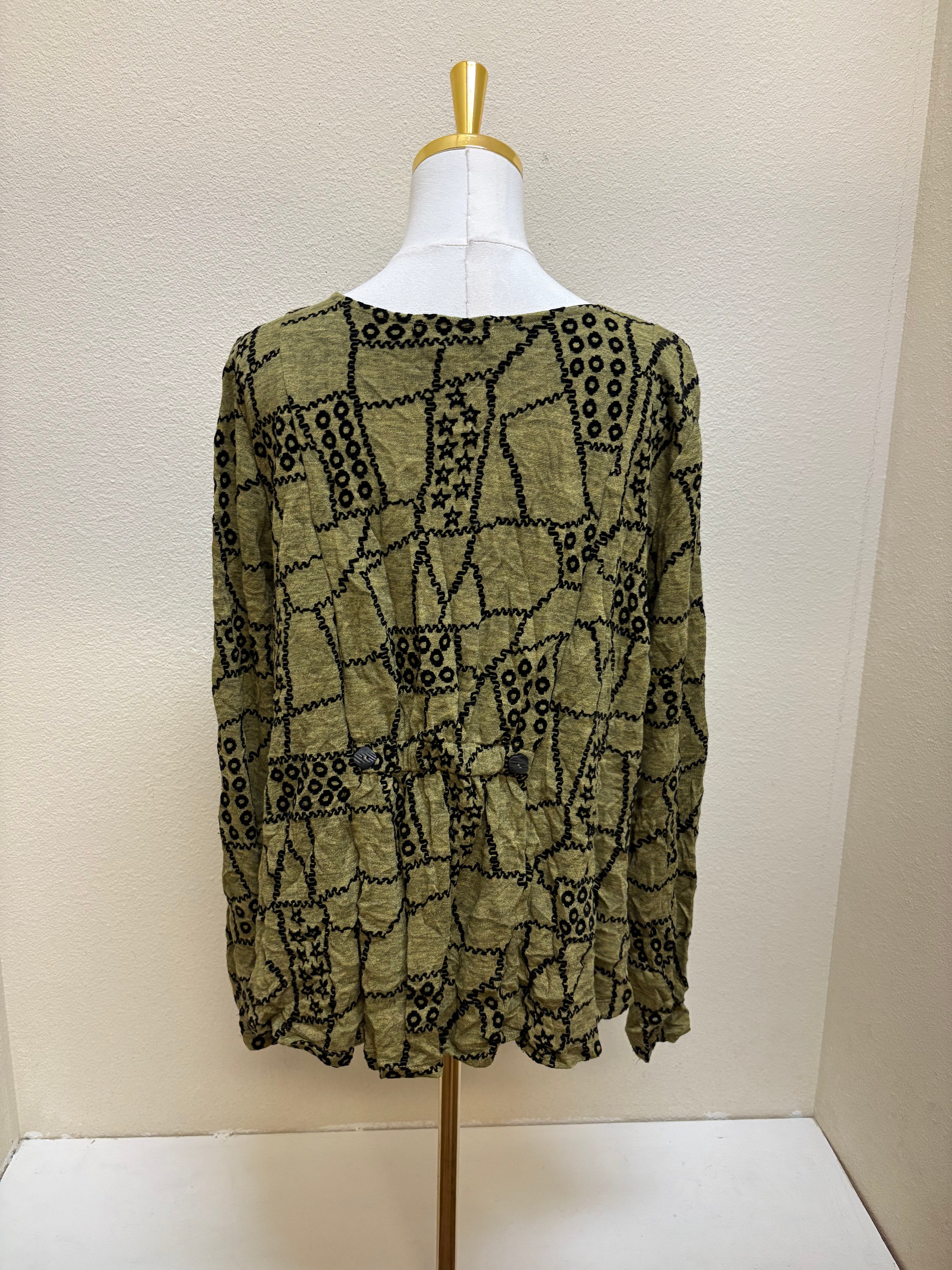 Chalet Gizel Long Sleeve Recycled Crinkle Jersey Top with Abstract Black Geometric Detailing - CB62318
