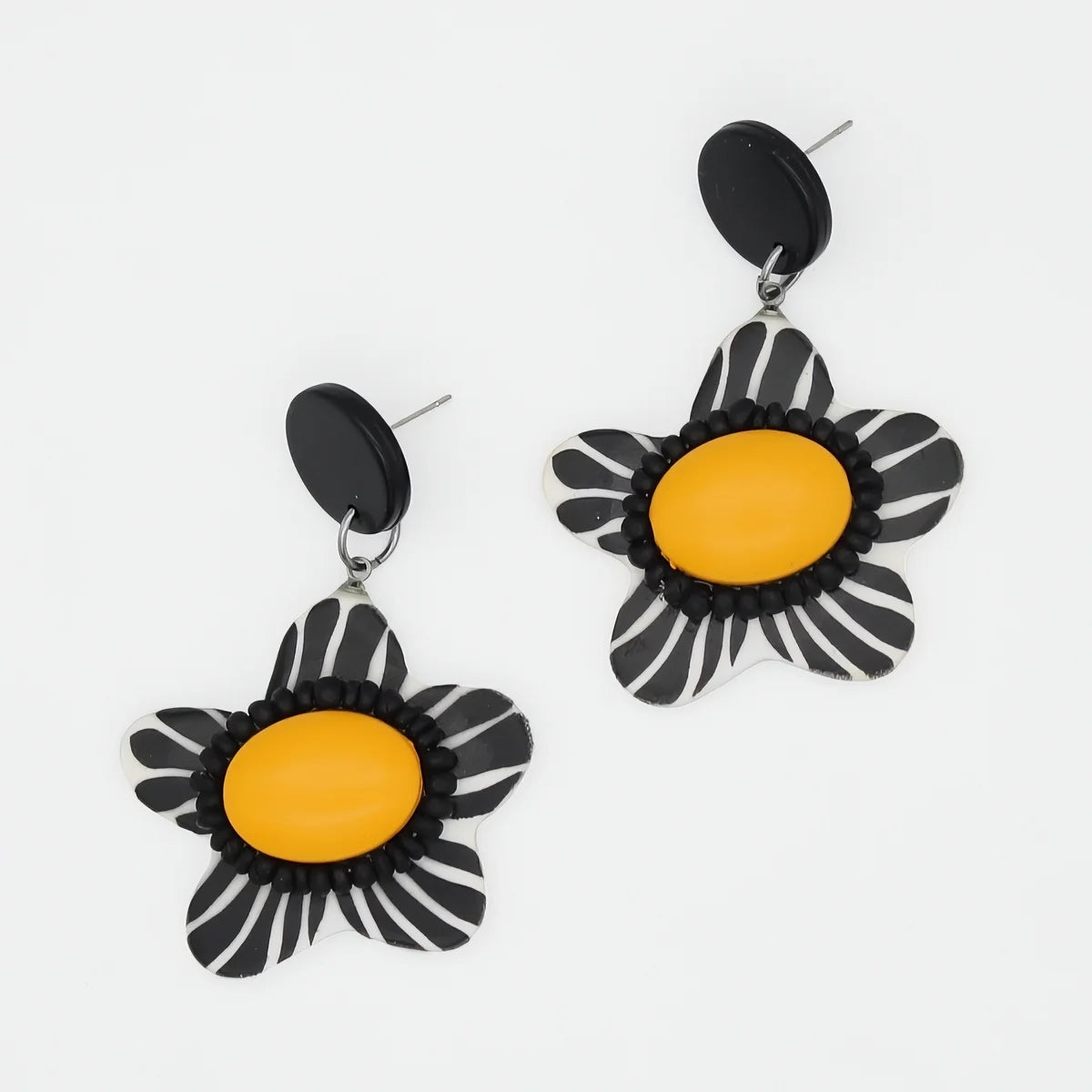 SYLCA Bumble Blossom Daisy Earrings